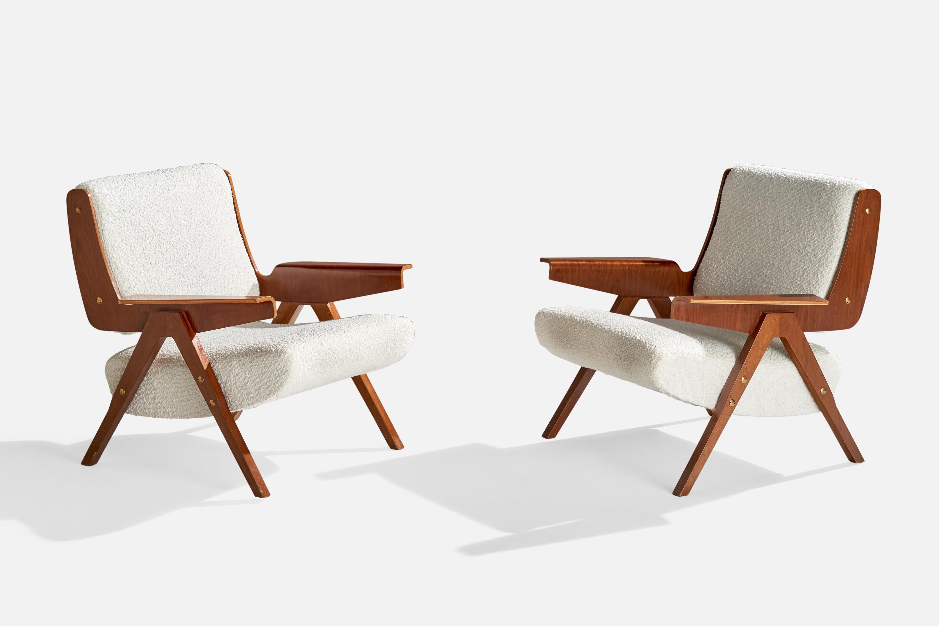 A pair of plywood, brass and white fabric lounge chairs designed by Gianfranco Frattini and produced by Cassina, Italy, c. 1950s.

Seat Height: 16