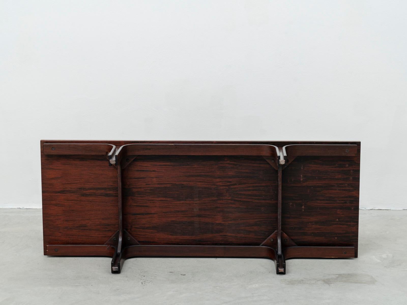 Gianfranco Frattini Midcentury Mod 514 Large Rosewood Low Table for Bernini 1956 For Sale 1