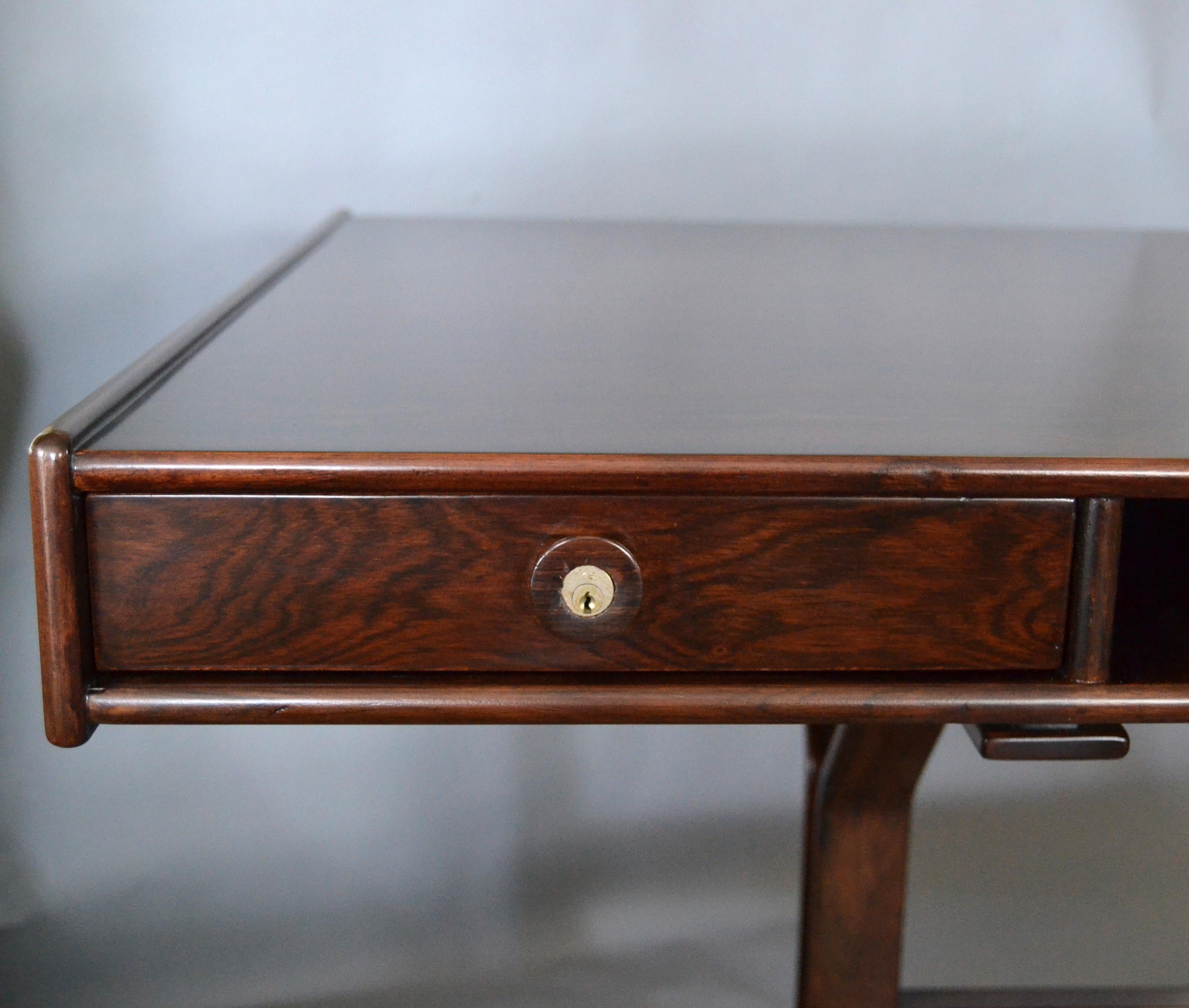 Gianfranco Frattini Mid-Century Modern Rosewood Desk Writing Table Bernini Italy 1