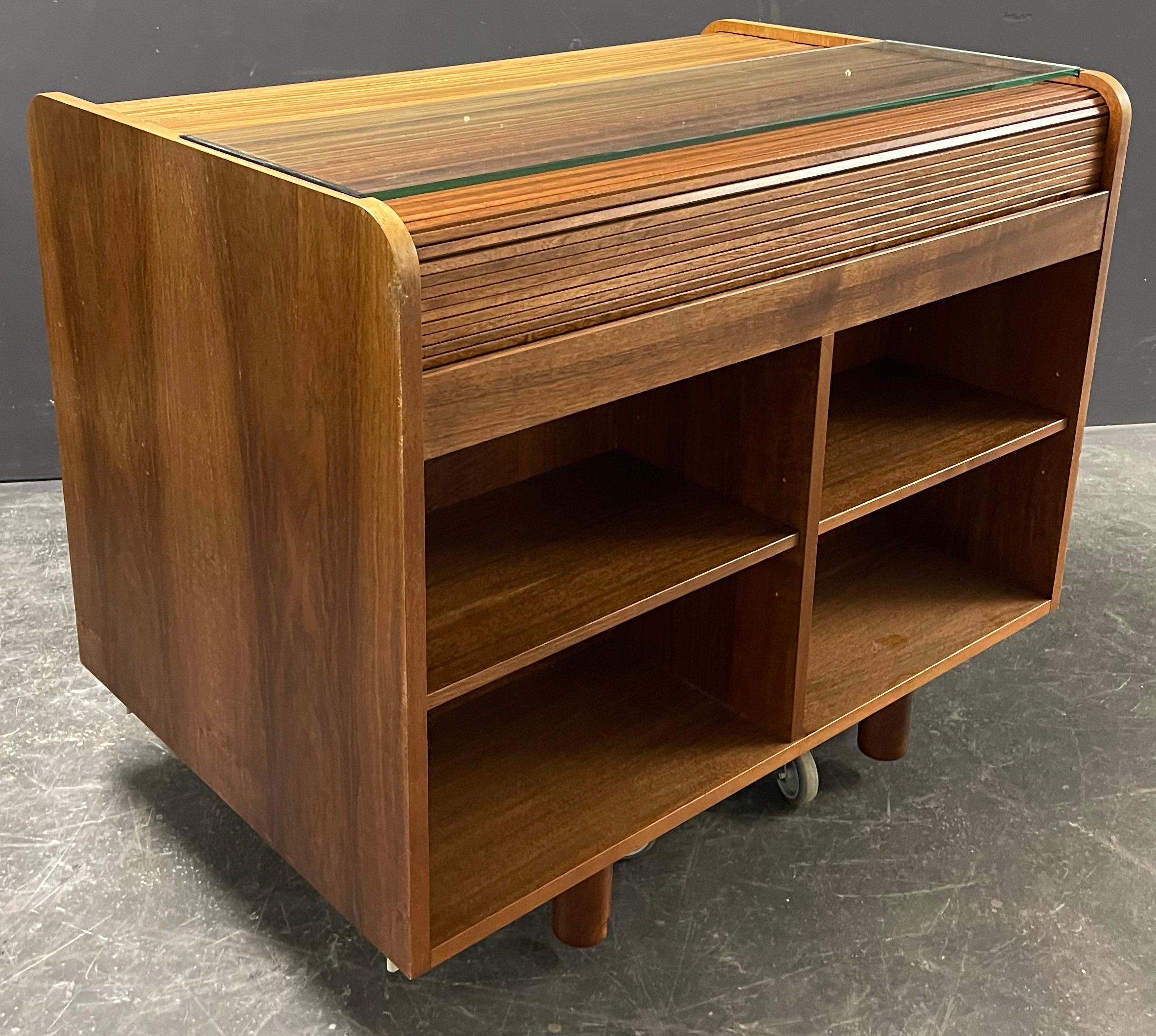 Gianfranco Frattini Mod. 804 Rolltop Desk For Sale 1