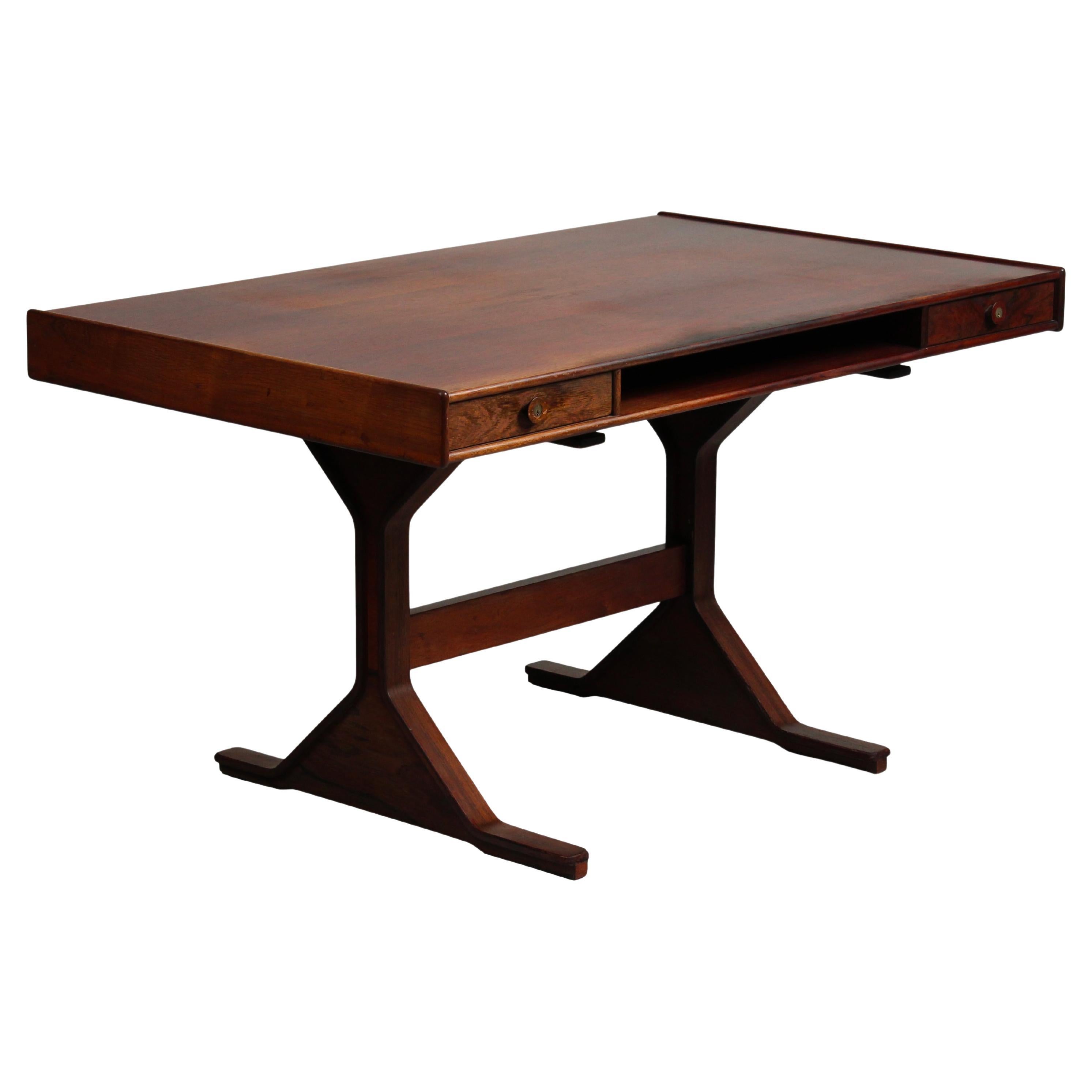Gianfranco Frattini Model 530 Writing Desk for Bernini, Walnut Veneer, 1957 For Sale