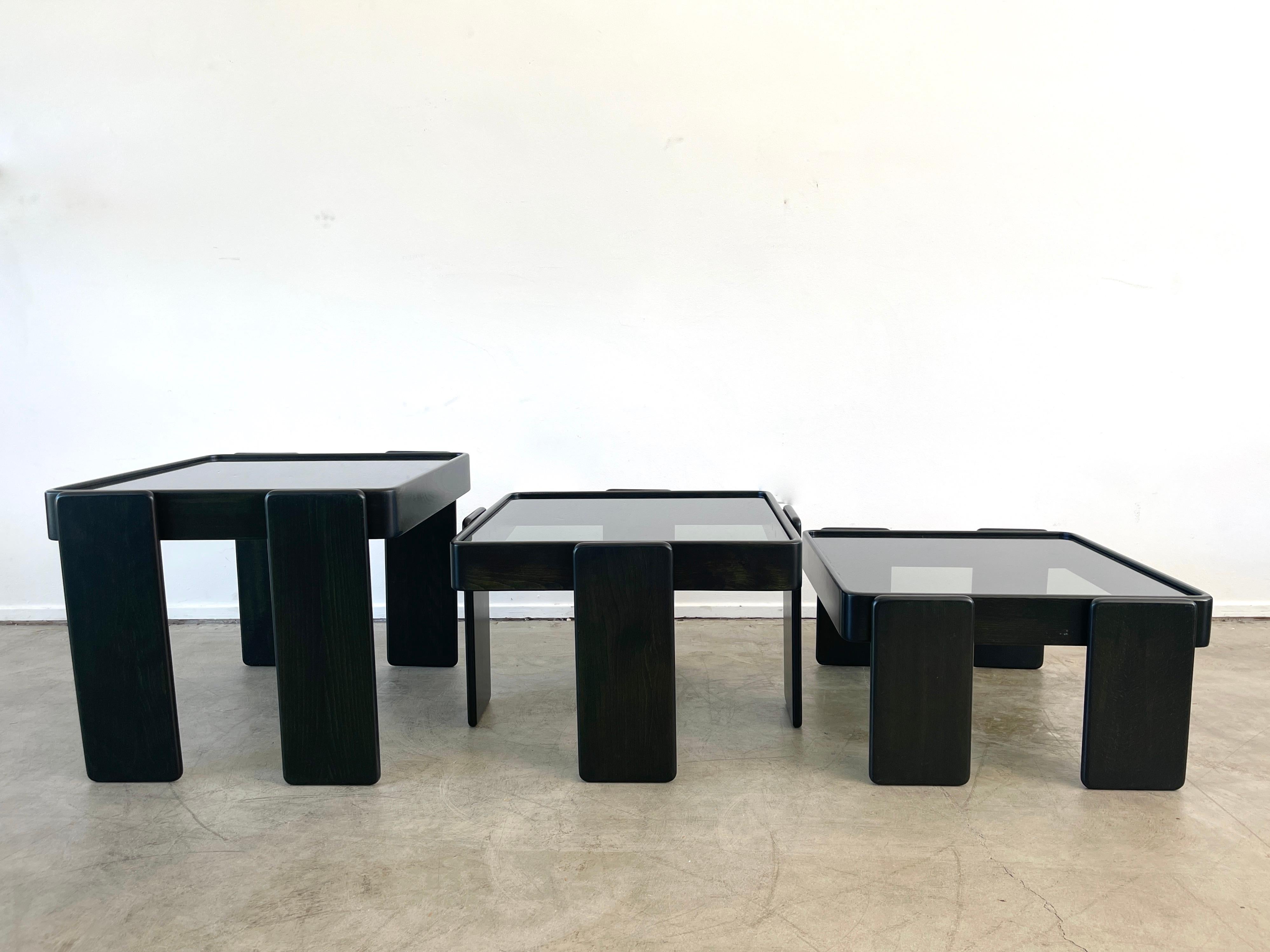 Gianfranco Frattini Nesting Tables In Good Condition For Sale In Beverly Hills, CA