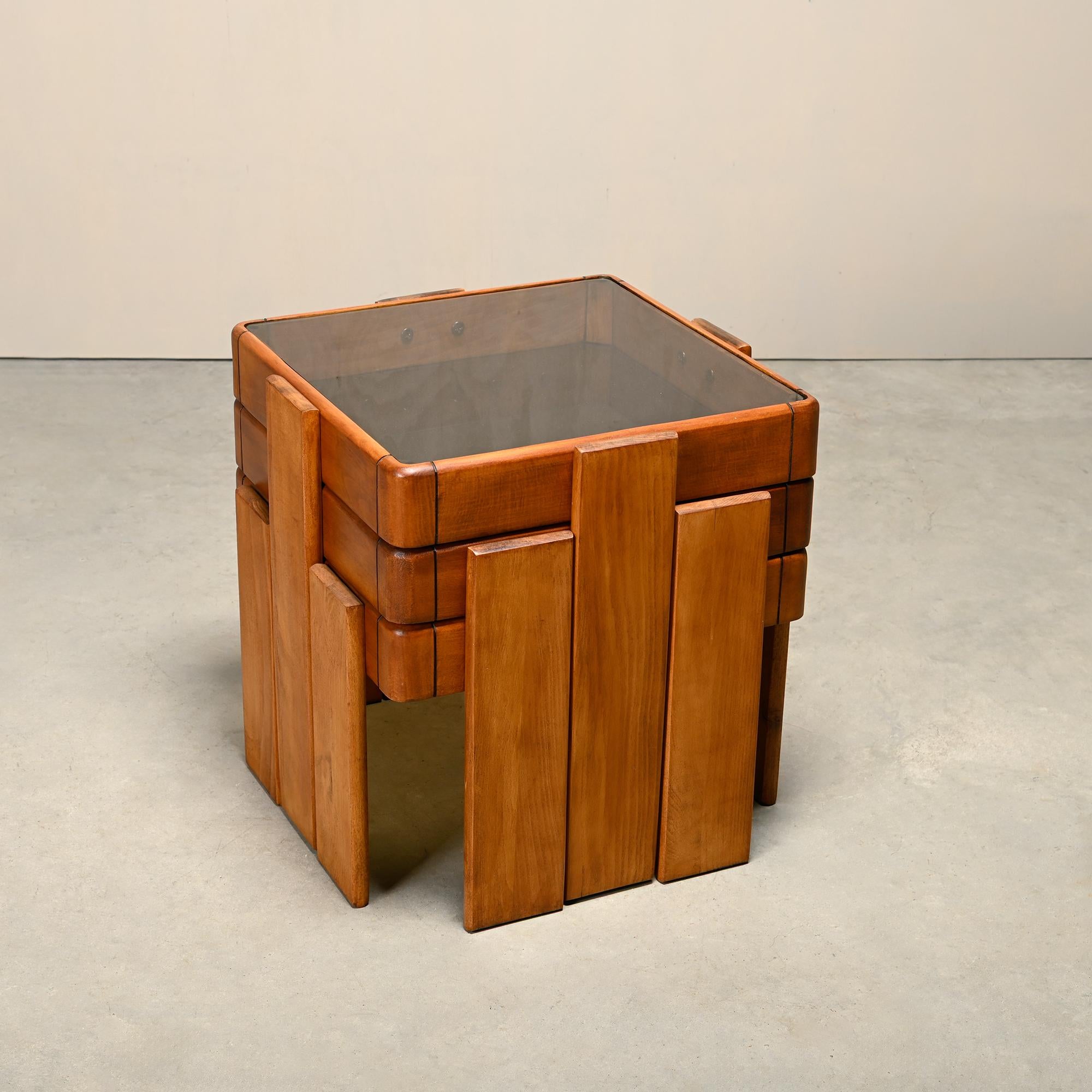 Gianfranco Frattini Nesting Tables in stained wood for Cassina and Meblo, 1970's For Sale 3