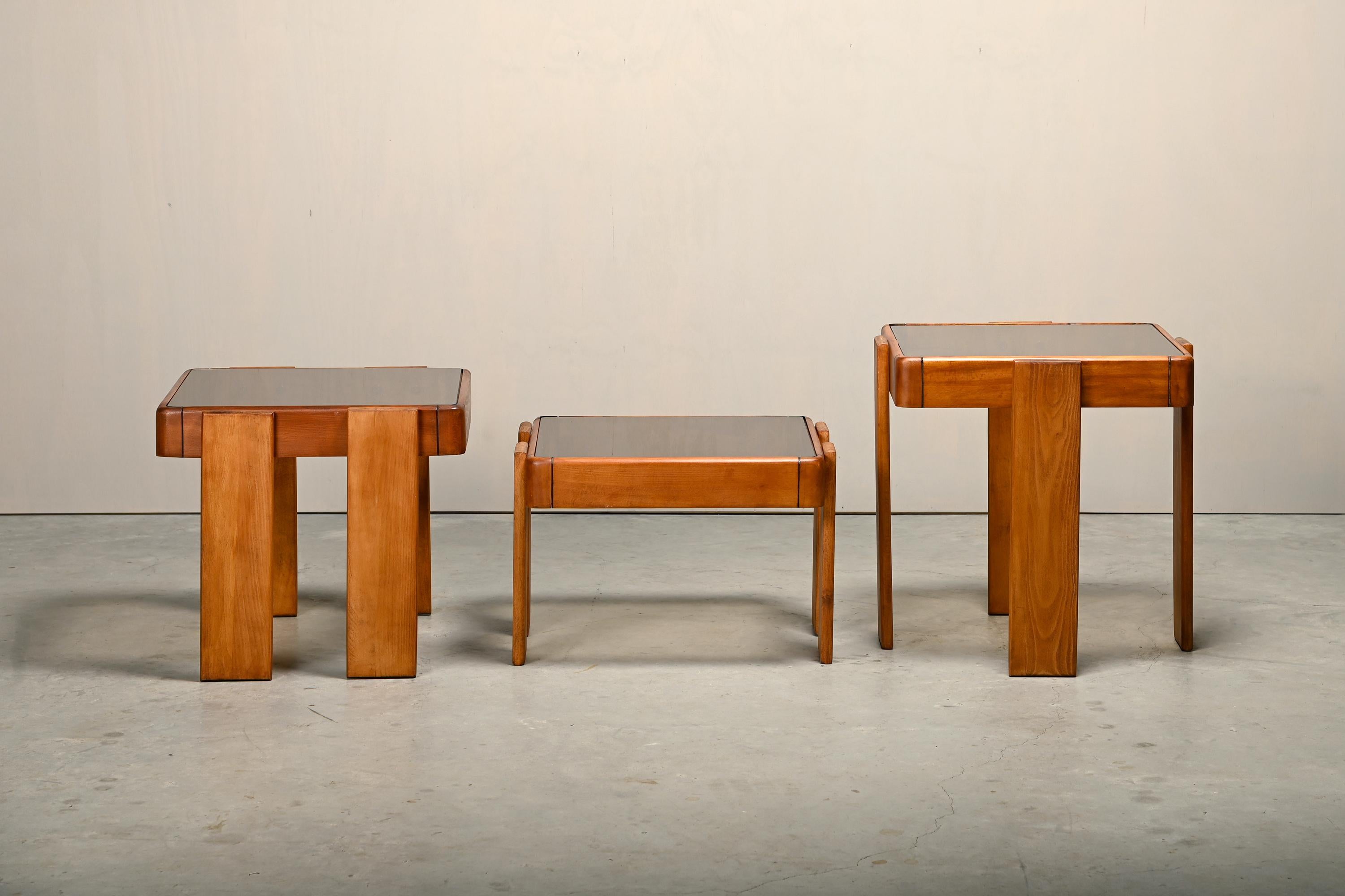 Wood Gianfranco Frattini Nesting Tables in stained wood for Cassina and Meblo, 1970's For Sale