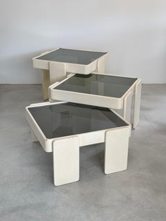Tables gigognes de Gianfranco Frattini, design de l'ère spatiale, Cassina, Italie, circa 1970