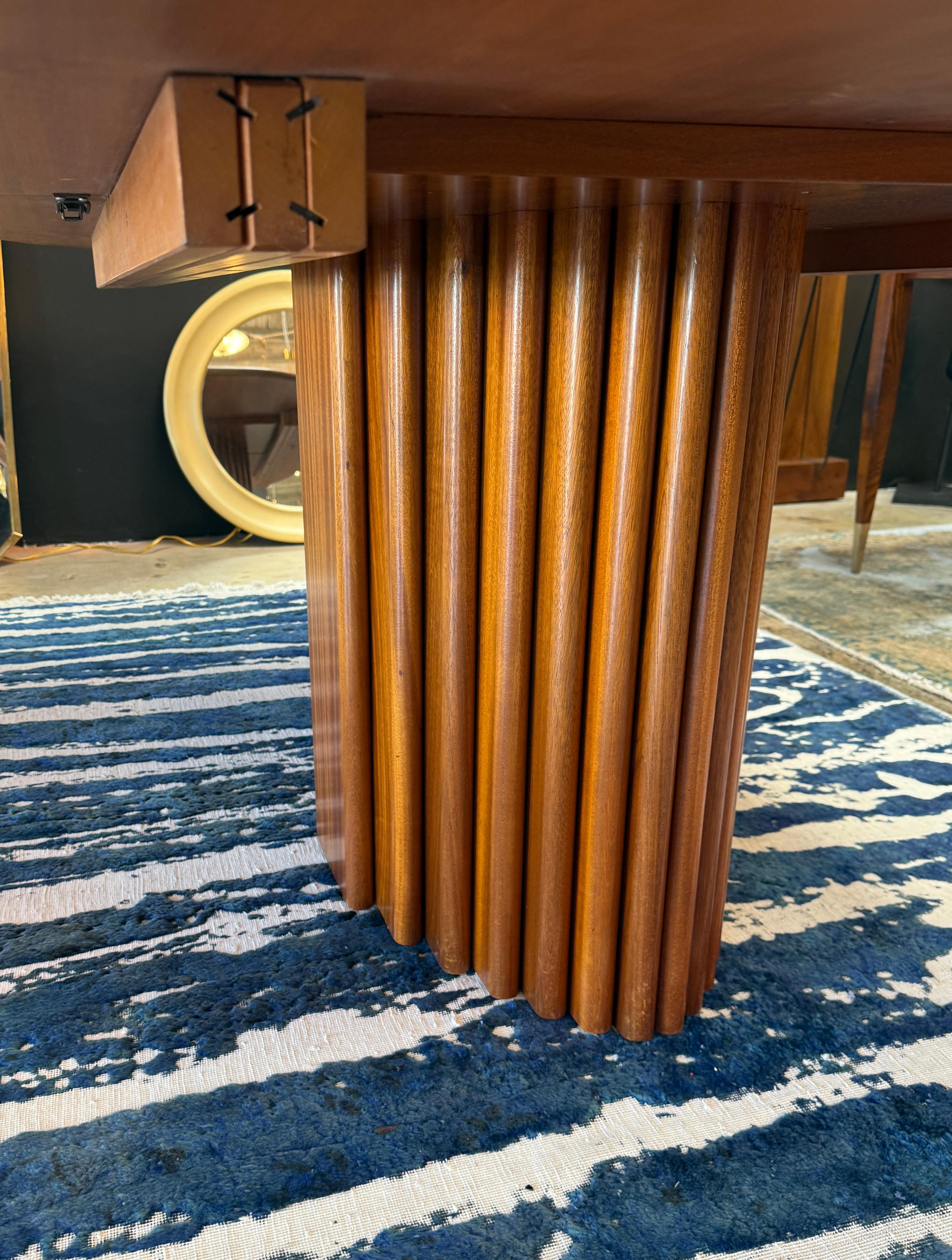Late 20th Century Gianfranco Frattini Oval Dining Table in Walnut with Extension, Italy, 1970s For Sale