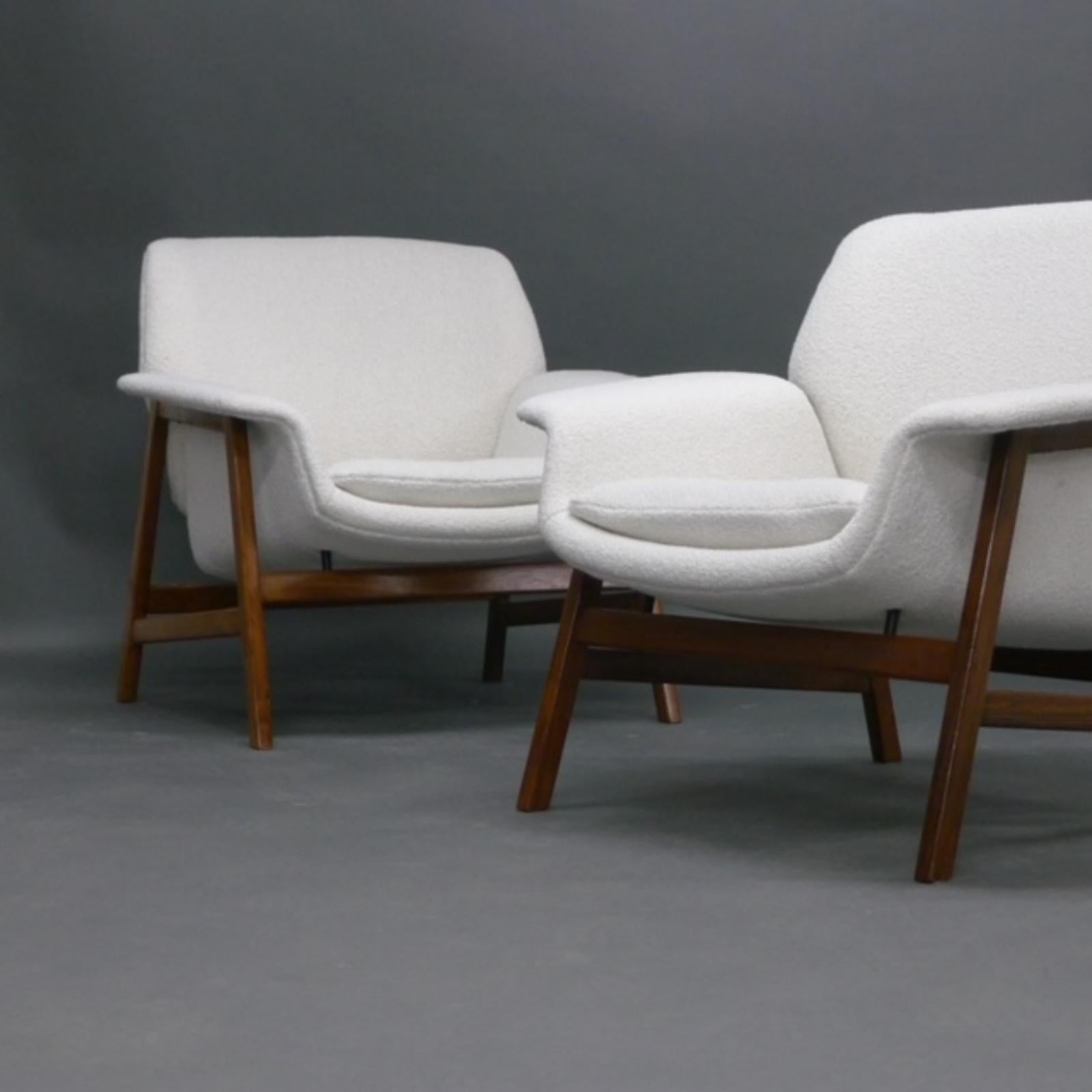 Mid-Century Modern Gianfranco Frattini, Pair of Lounge Chairs, model 849 for Cassina, 1950s For Sale