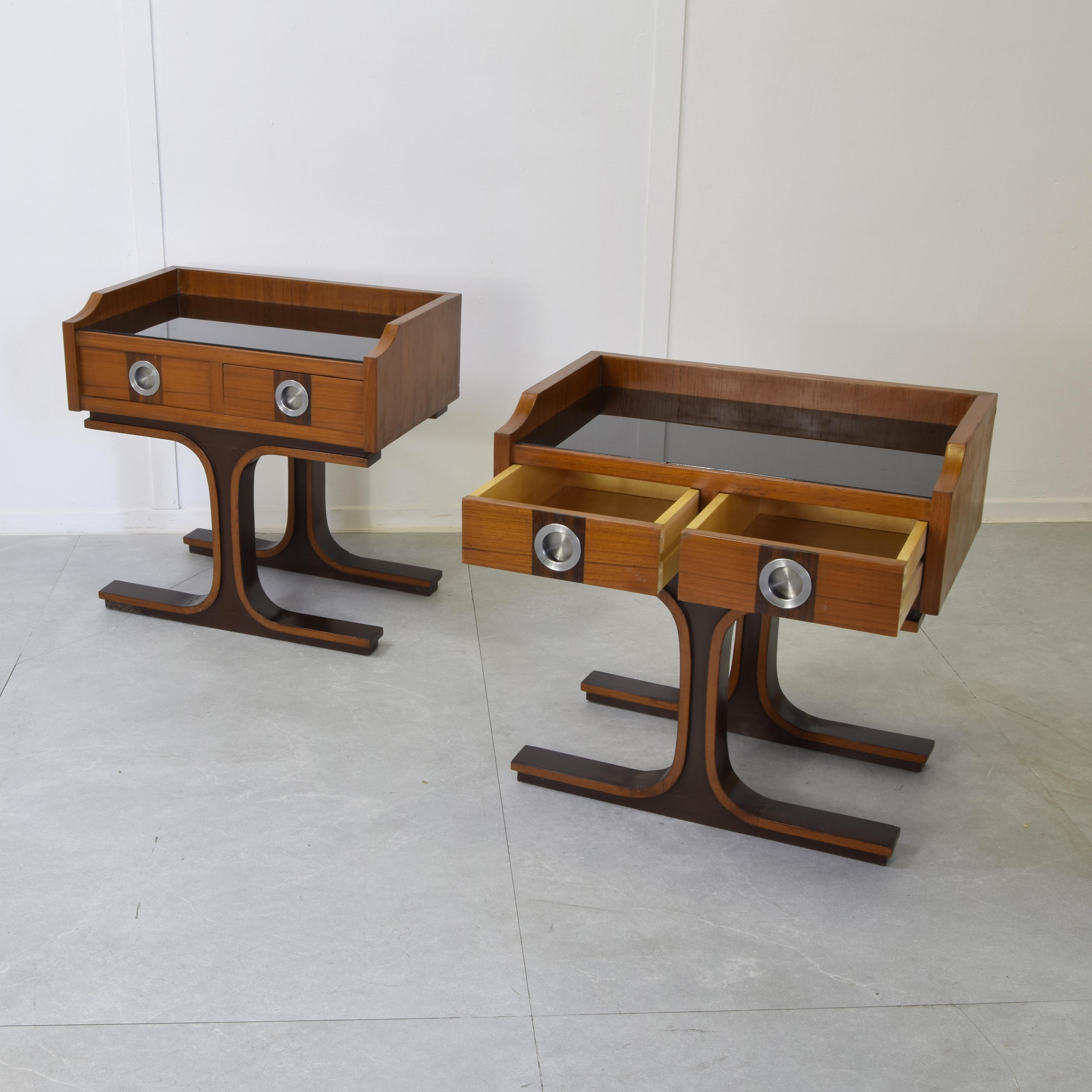 Gianfranco Frattini pair of nightstands 1960s Bon état - En vente à bari, IT