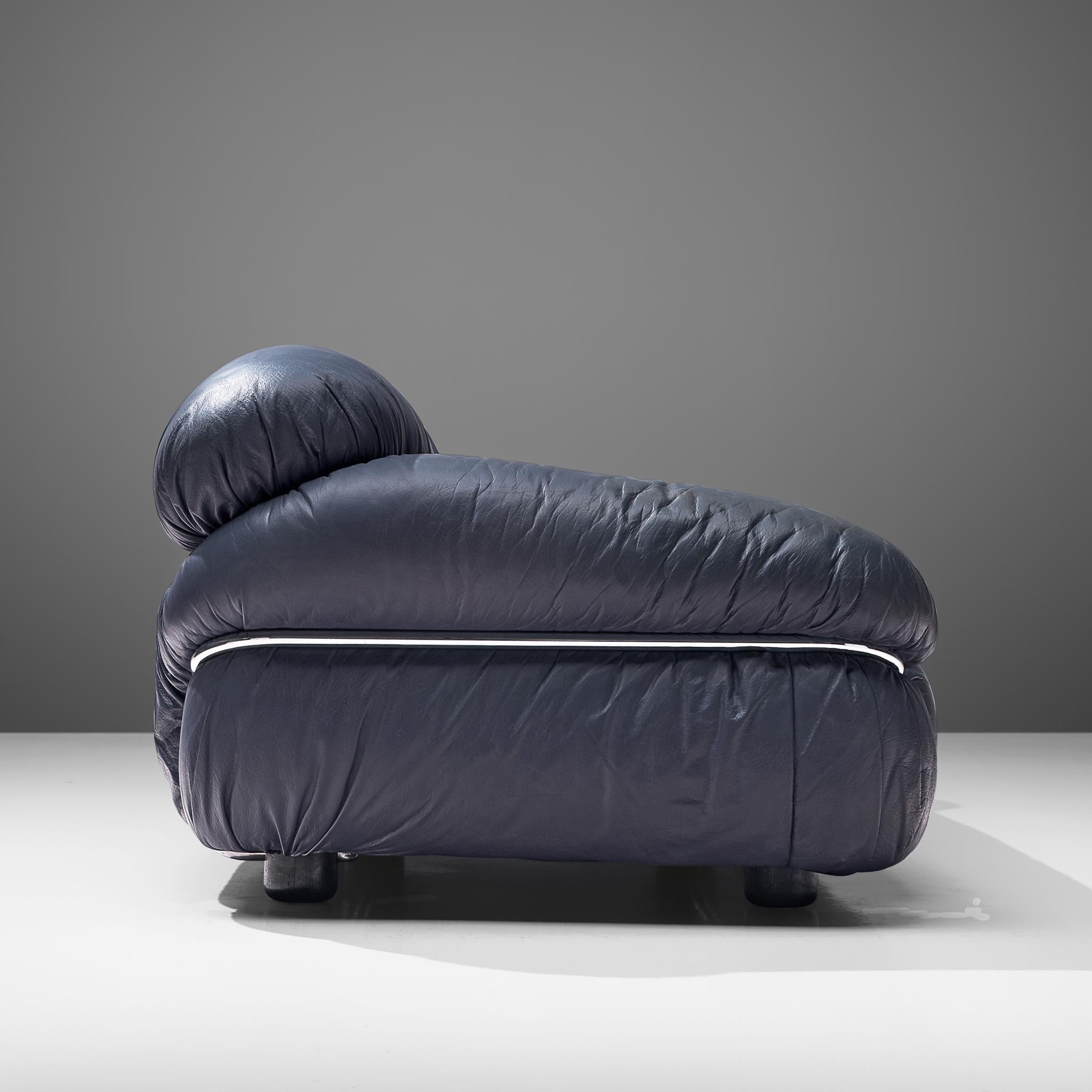 Gianfranco Frattini Pair of 'Sesann' Sofas in Blue Leather 2