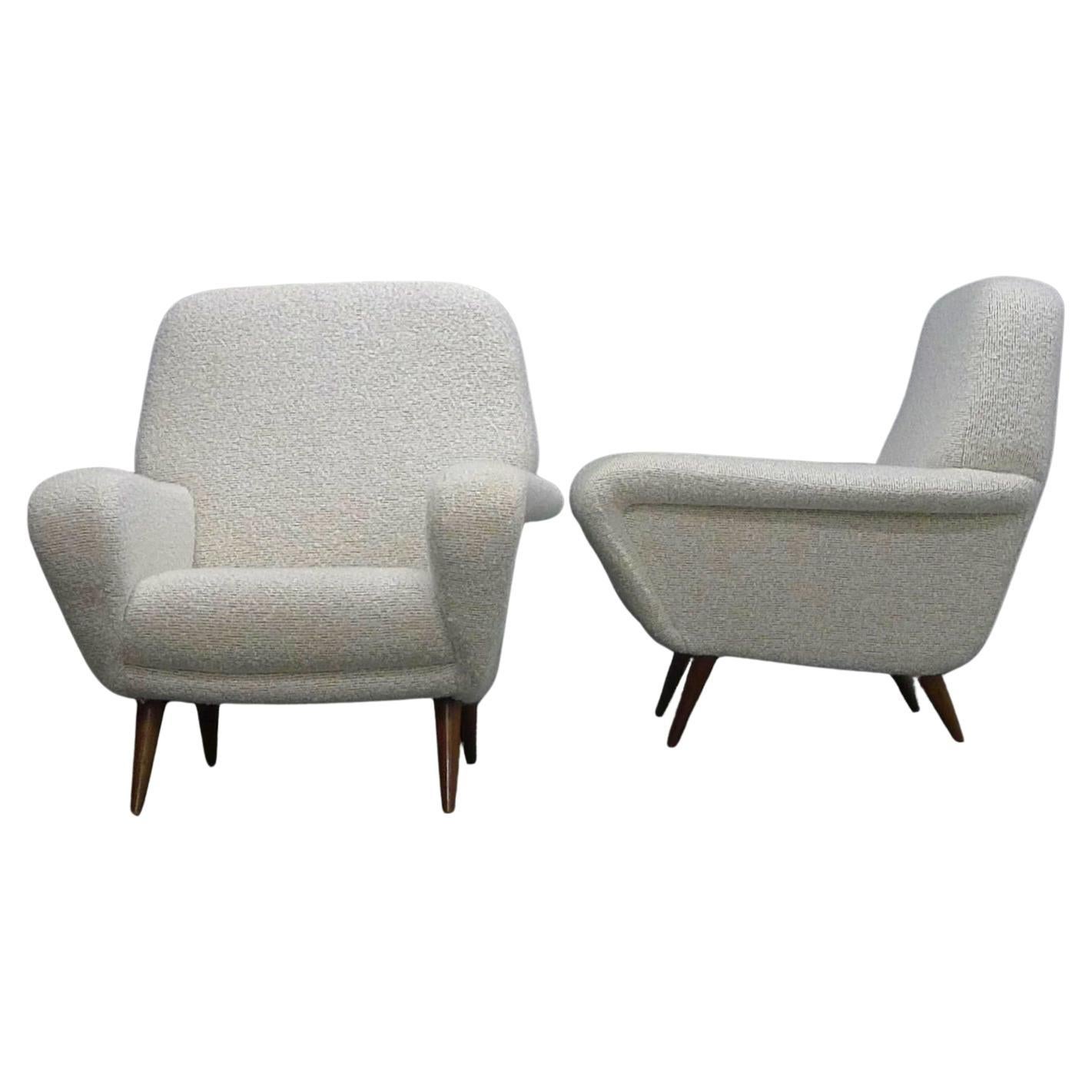 Gianfranco Frattini, Pair of Upholstered Armchairs, model 830, by Cassina, 1950s For Sale
