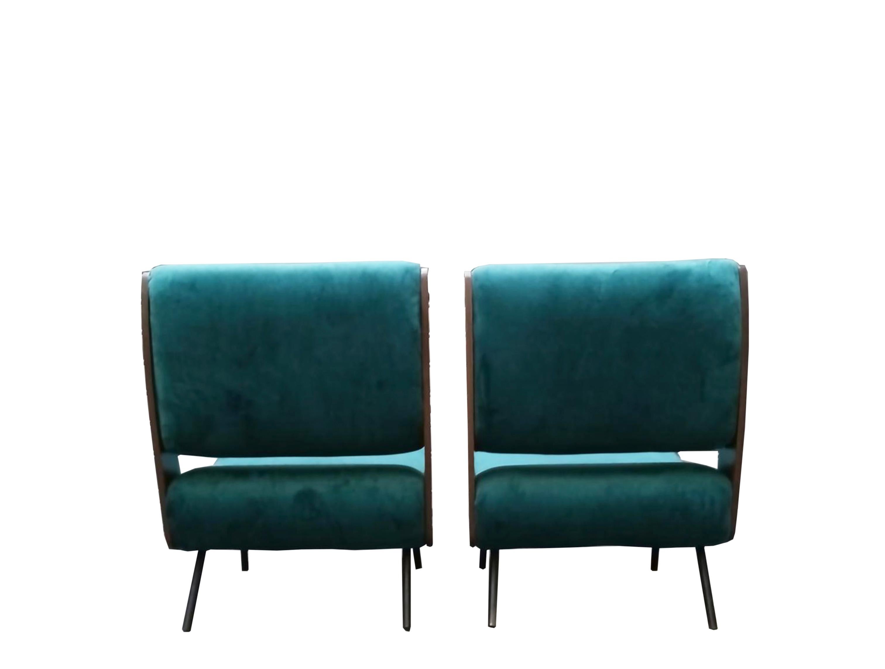 Gianfranco Frattini per Cassina Coppia di Poltrone Mod.836, Italia 1960s (Mitte des 20. Jahrhunderts) im Angebot