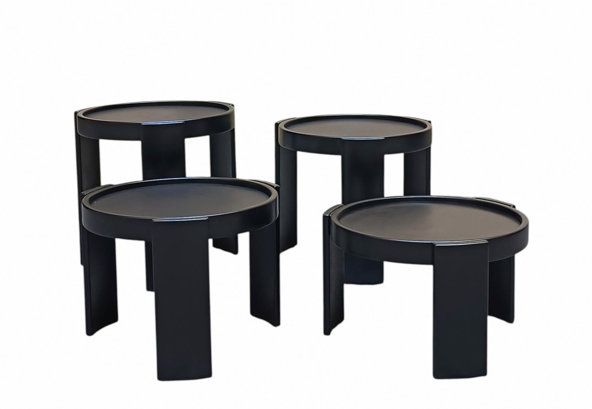 Mid-Century Modern Gianfranco Frattini for Cassina Set of 4 Small Tables 