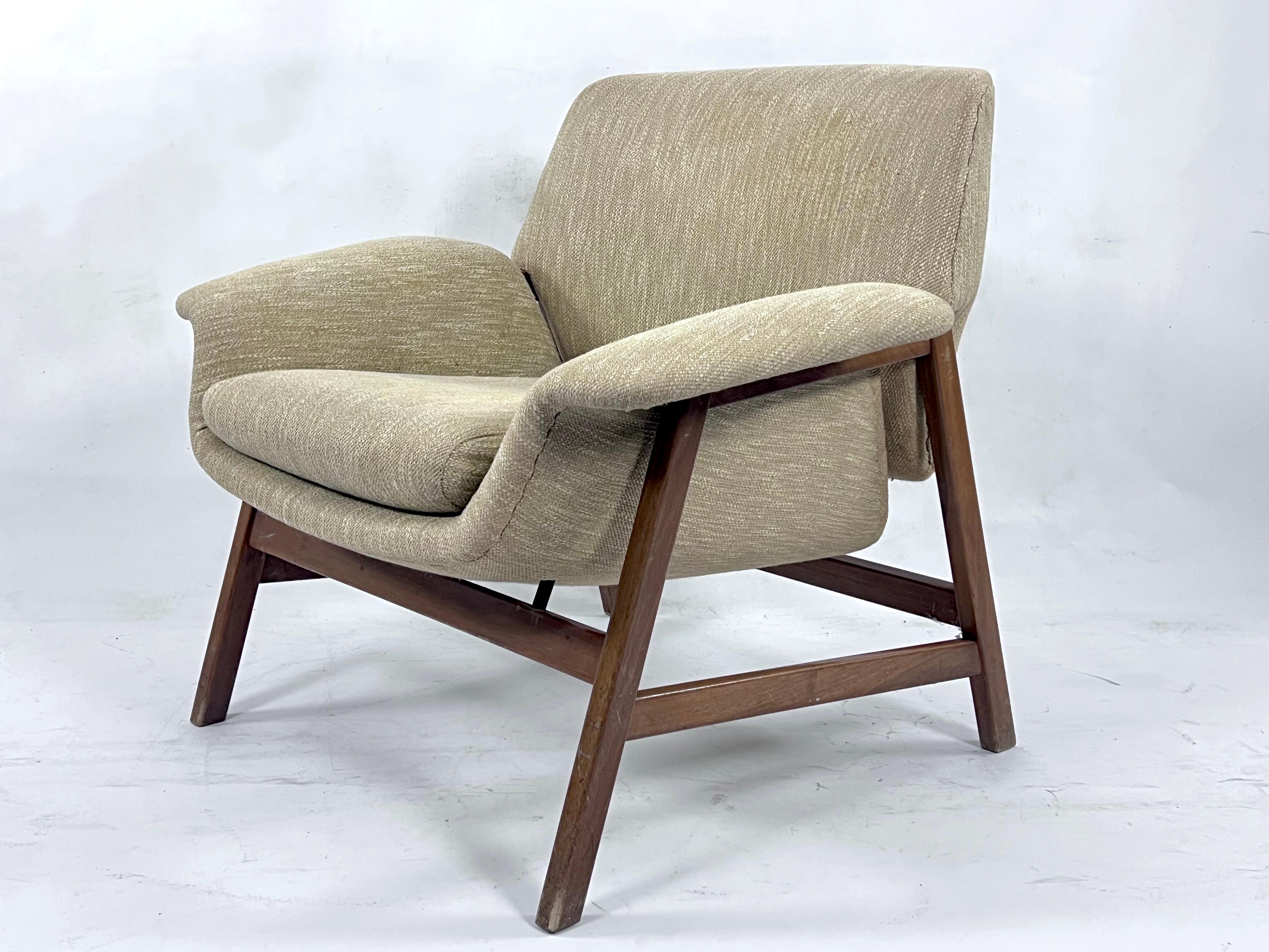 Fabric Gianfranco Frattini, Rare First Serie of Model 849 Armchair, Italy, 1958 For Sale