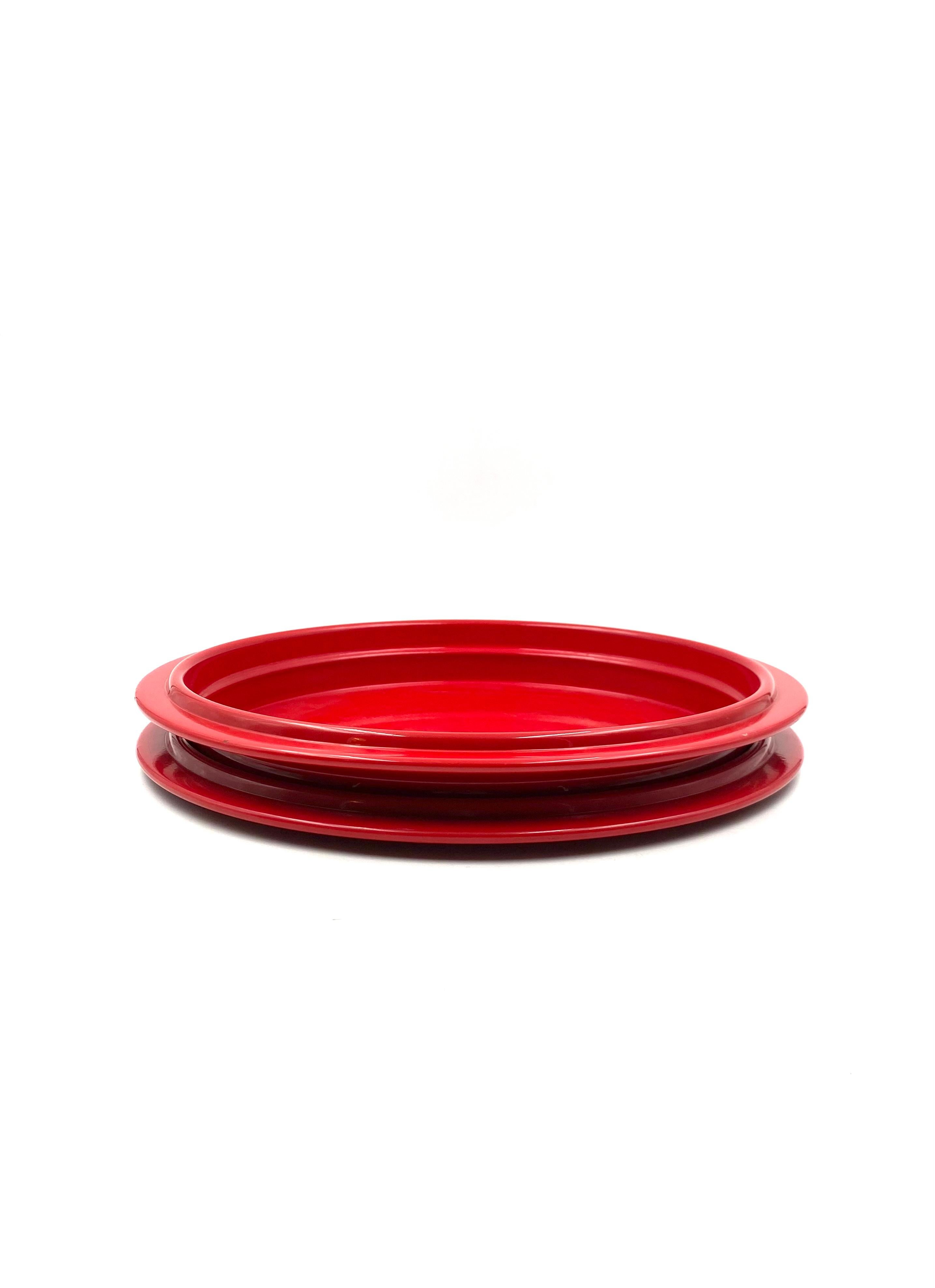 Mid-Century Modern Gianfranco Frattini, Red Centerpiece / Tray, Progetti Italy, 1970s For Sale