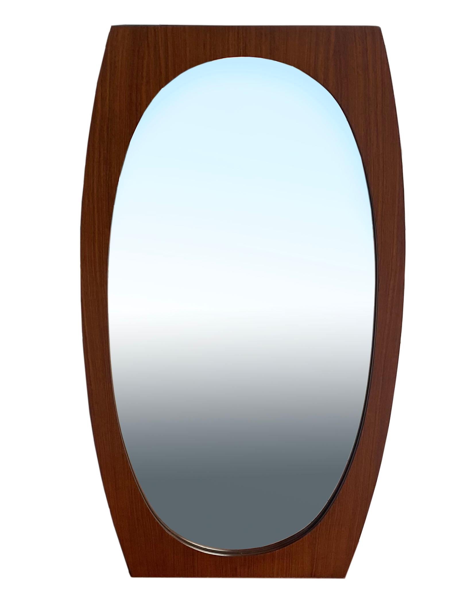 Gianfranco Frattini 
Rosewood mirror 
Circa 1970
Dimensions : W 100 x L 58cm x 2,5cm 
Price: 1900€ (€).