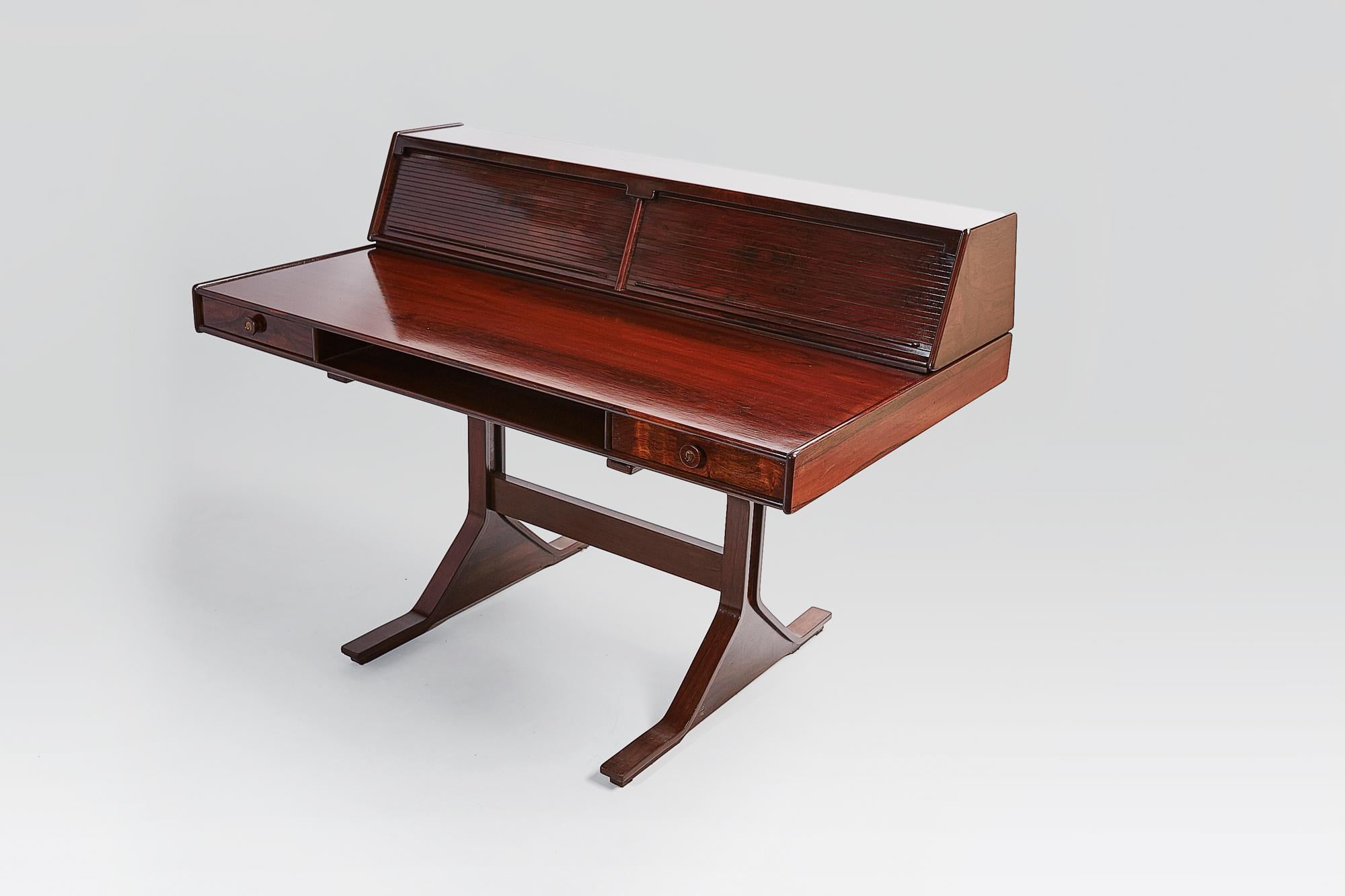 Mid-Century Modern Gianfranco Frattini Rosewood Writing Desk Manufactured by Bernini, Italy, 1957 For Sale