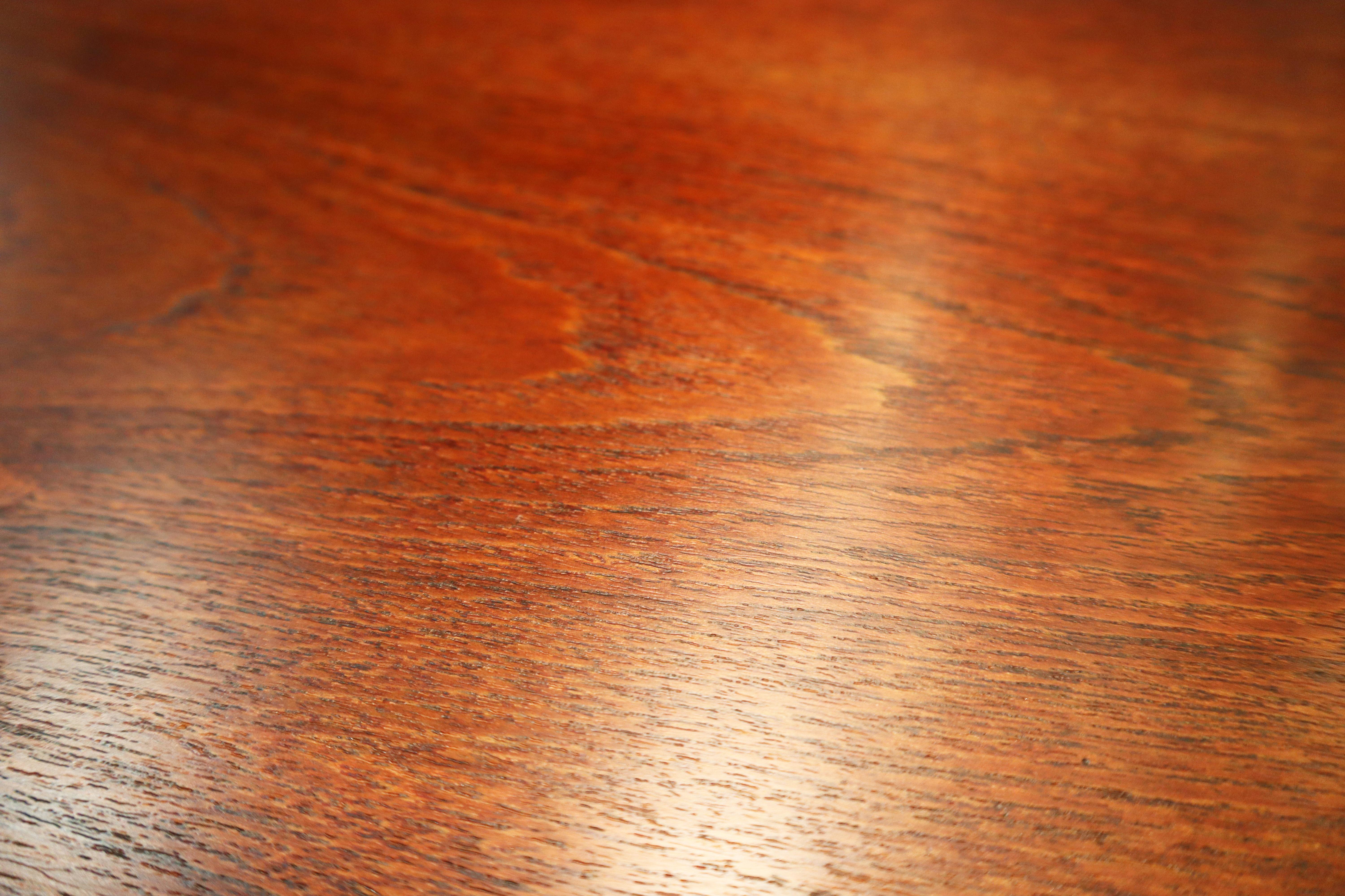 Table de salle à manger ronde Gianfranco Frattini pour Bernini en bois de feuillus exotique, modèle 522 en vente 7