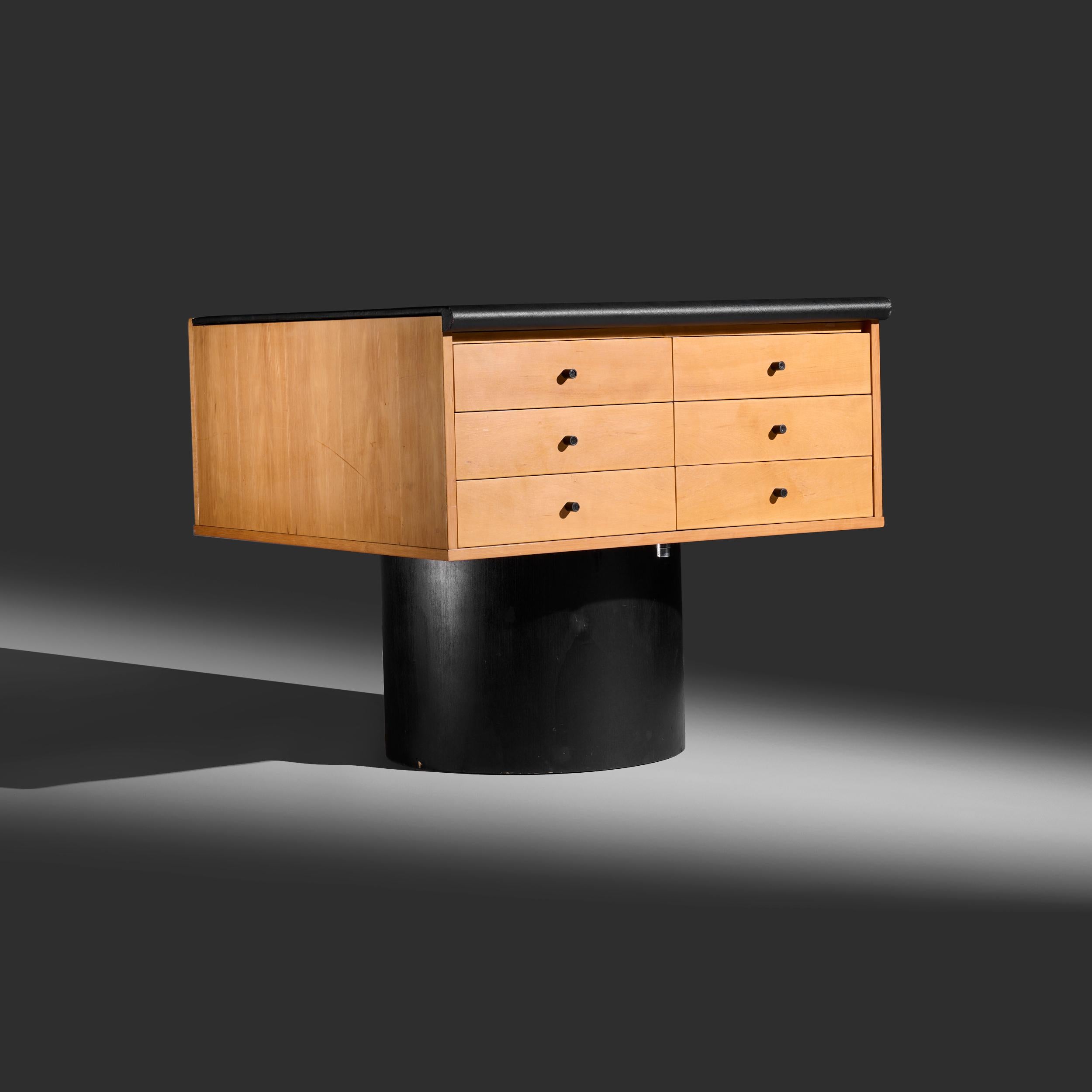 Gianfranco Frattini Sesamo desk for Bernini Italy, 1980s For Sale 1