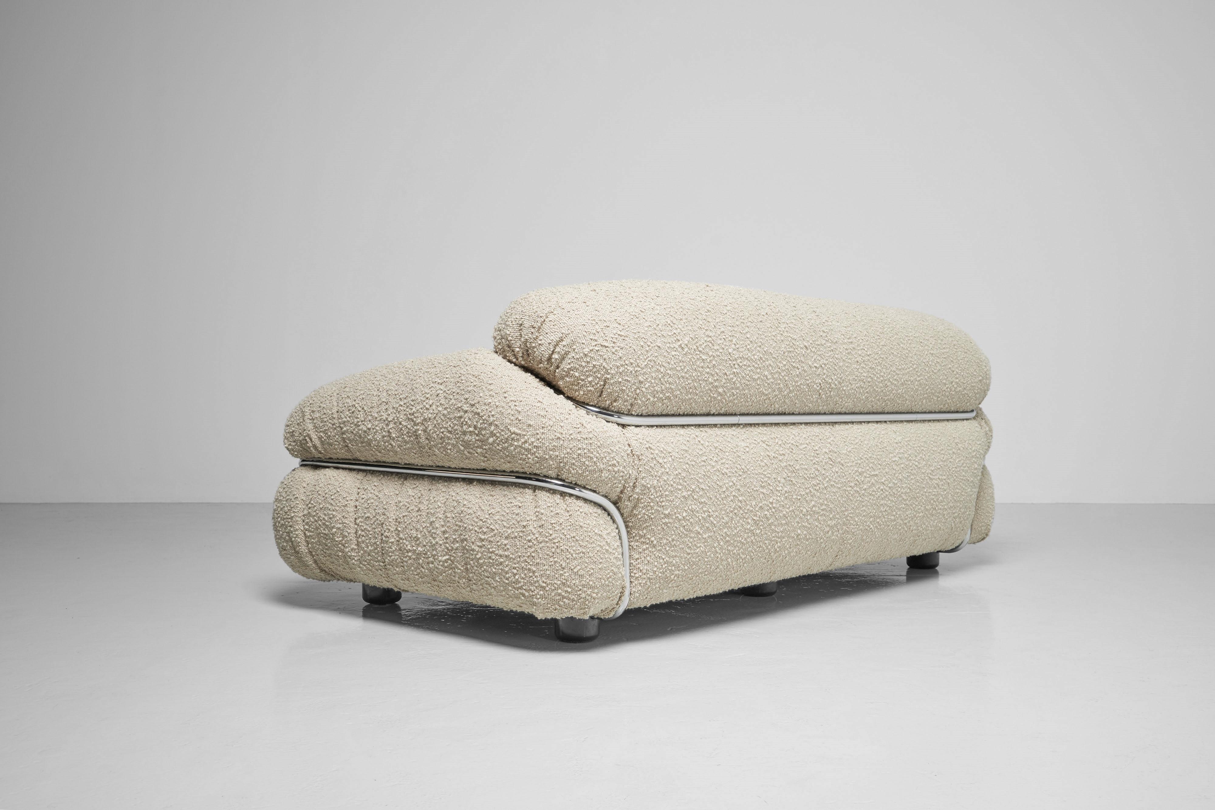 Bouclé Gianfranco Frattini Sesann sofas Cassina Italy 1969