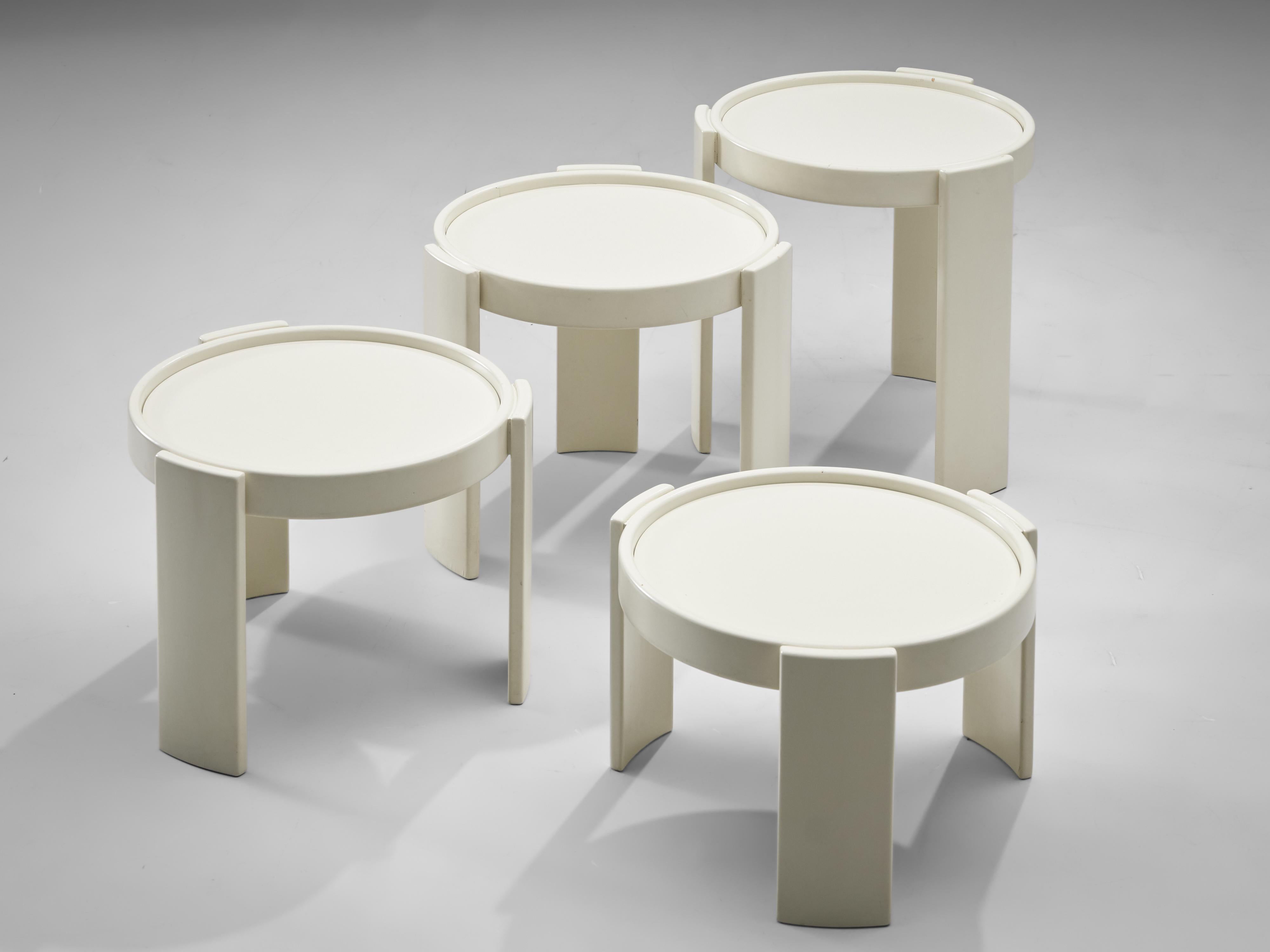 Gianfranco Frattini for Cassina, nesting tables, white lacquered wood, Italy, 1960s

Nesting tables model 780 consists of four pieces, designed by Gianfranco Frattini for Cassina. All the tables are executed in white lacquered wood, have a round