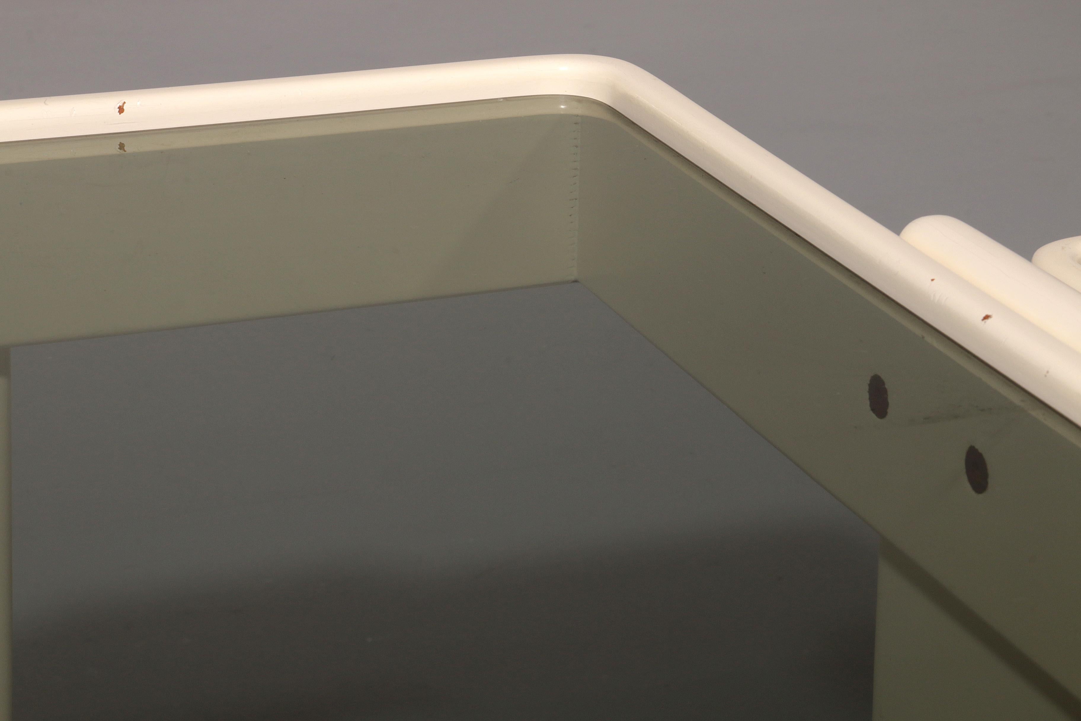 Gianfranco Frattini Tables empilables pour Cassina - Laque originale blanc cassé en vente 4