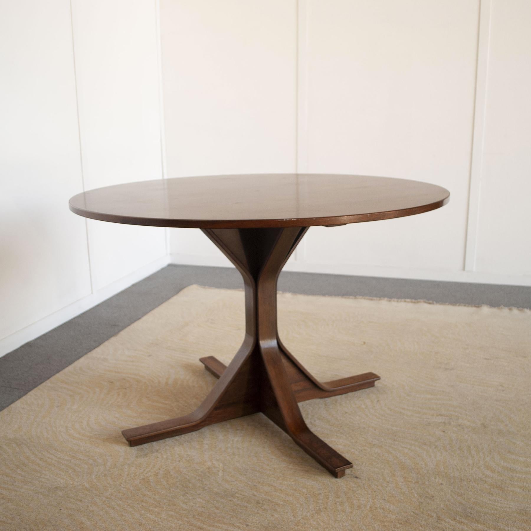 Walnut Gianfranco Frattini table for Bernini 60's For Sale