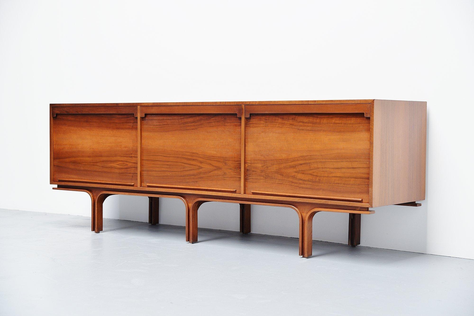 Mid-Century Modern Gianfranco Frattini Walnut Sideboard Bernini, Italy, 1957