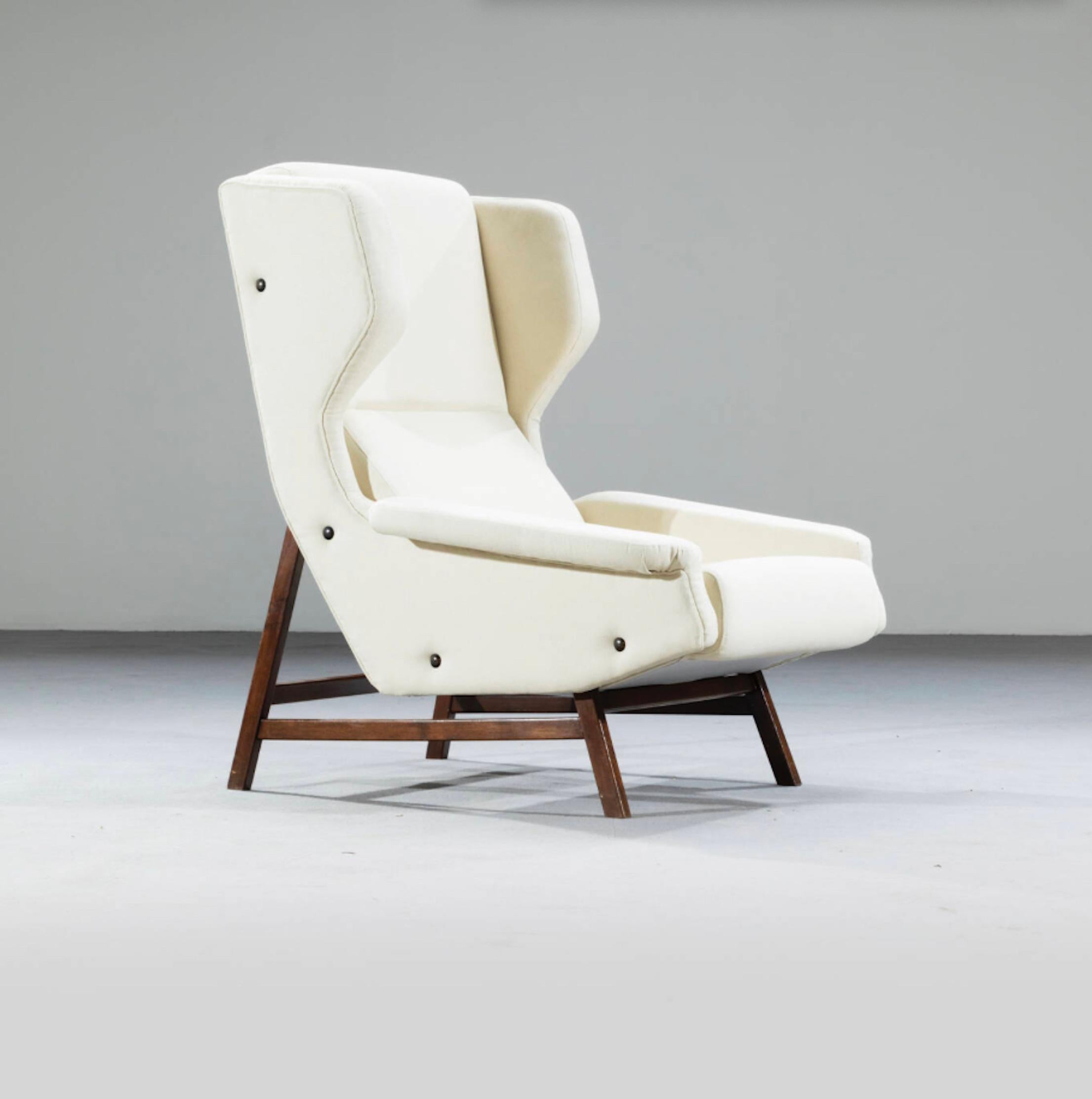 italien Gianfranco Frattini,  Fauteuil Wingback modèle 877, Cassina 1959 en vente