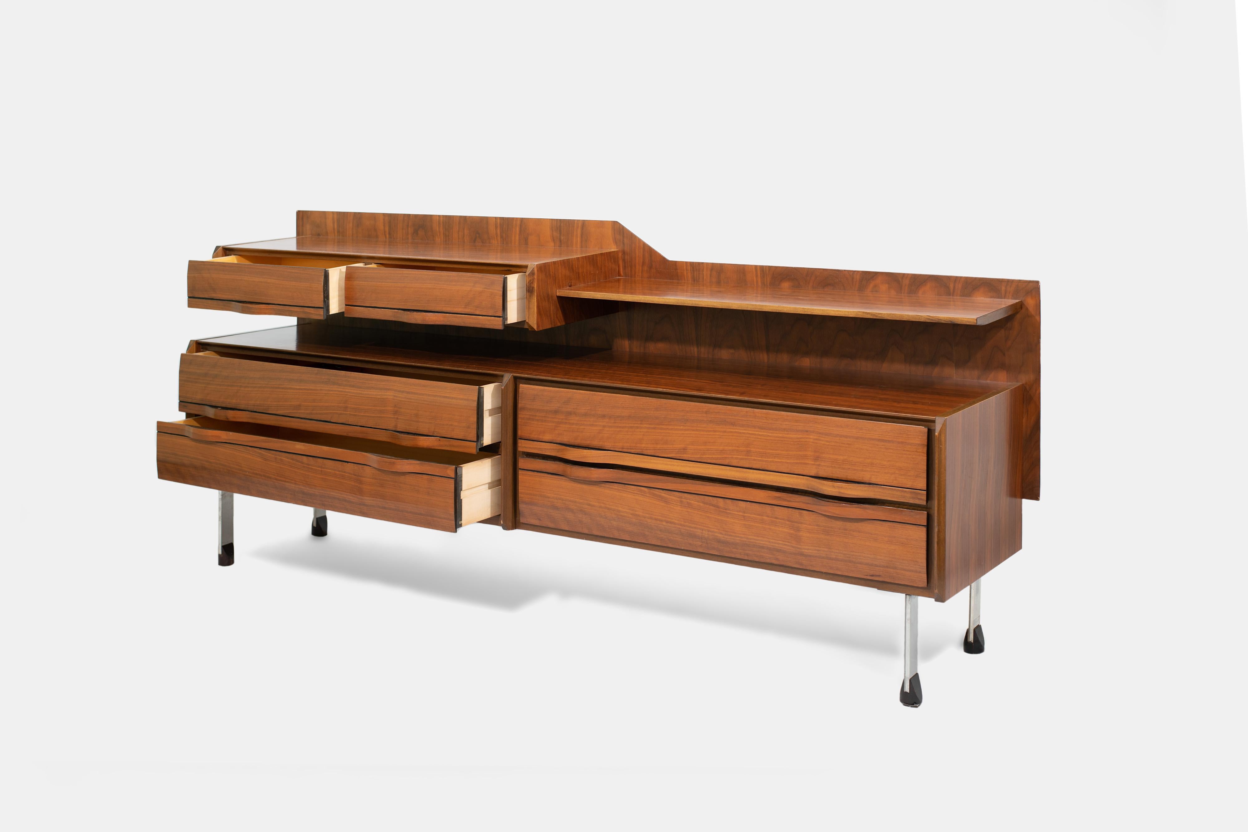 Mid-Century Modern Gianfranco Frattini Wood Chest of Drawers Italian 1960s Sideboard For Sale