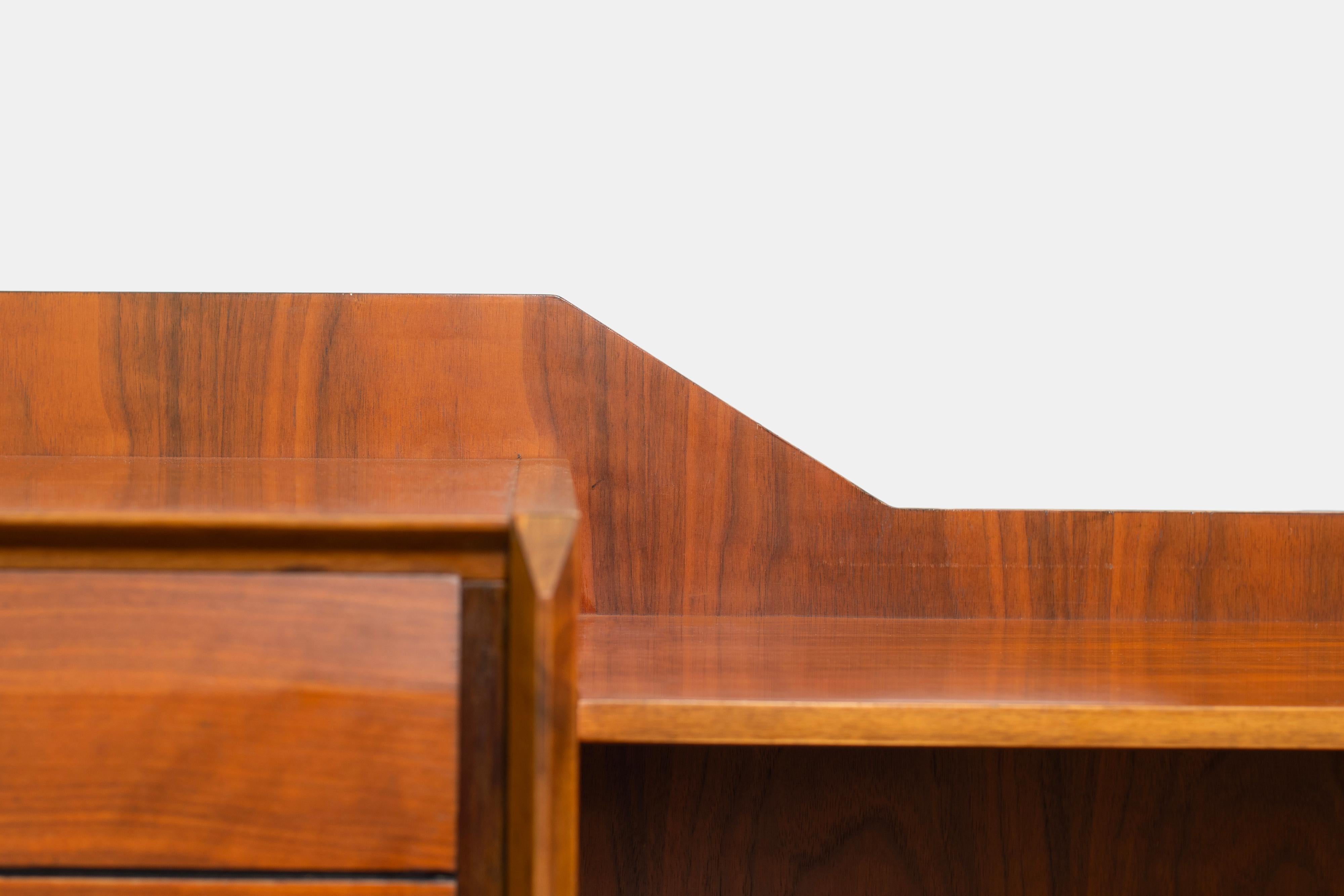 Gianfranco Frattini Wood Chest of Drawers Italian 1960s Sideboard In Good Condition For Sale In Milano, IT