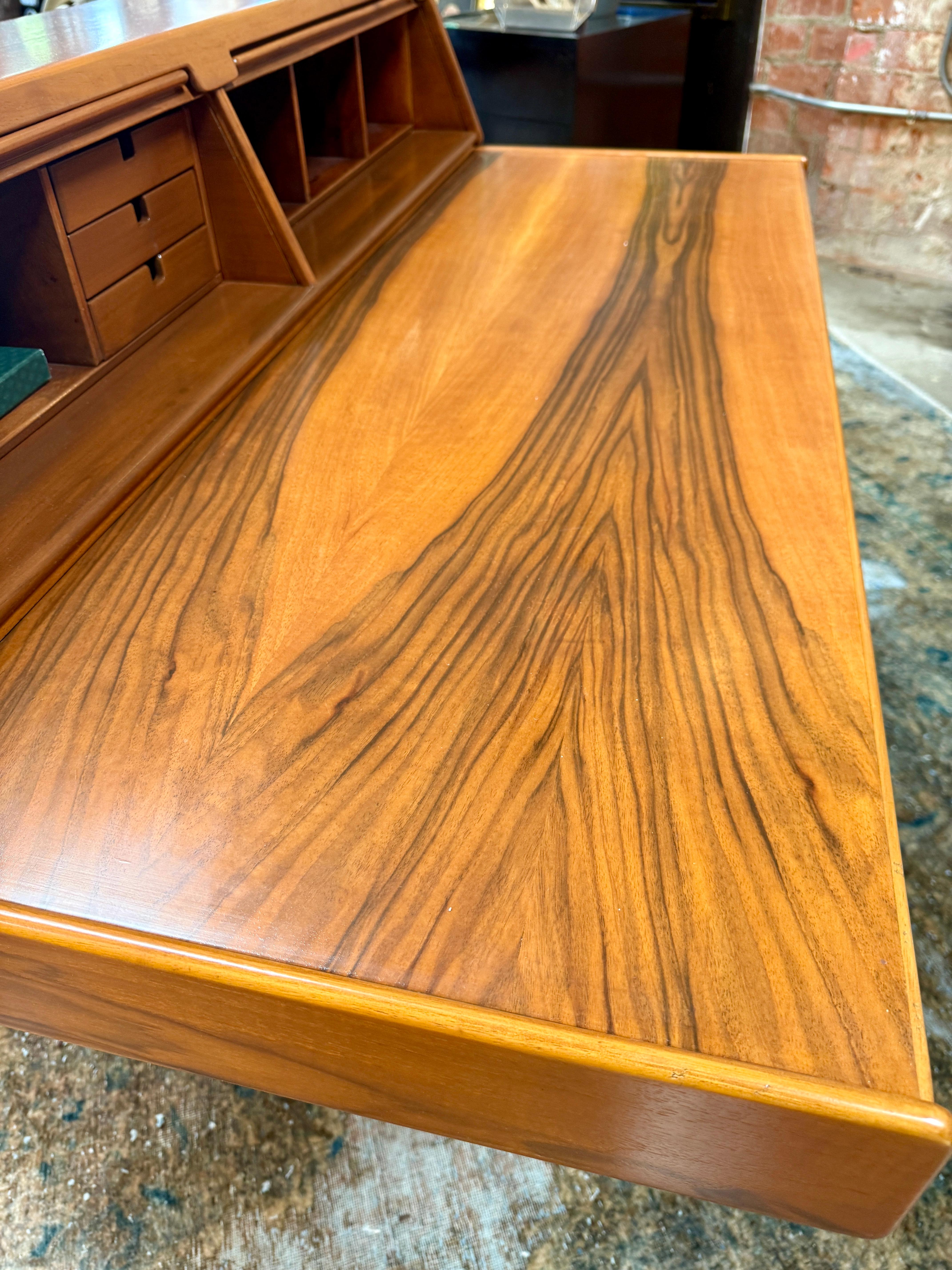 Gianfranco Frattini Writing Desk in Walnut, Italy, 1960s For Sale 3