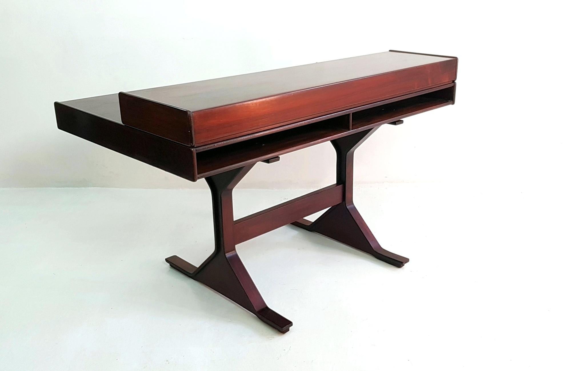 Gianfranco Frattini Writing Desk Model 530 Bernini, Italy, 1963 5