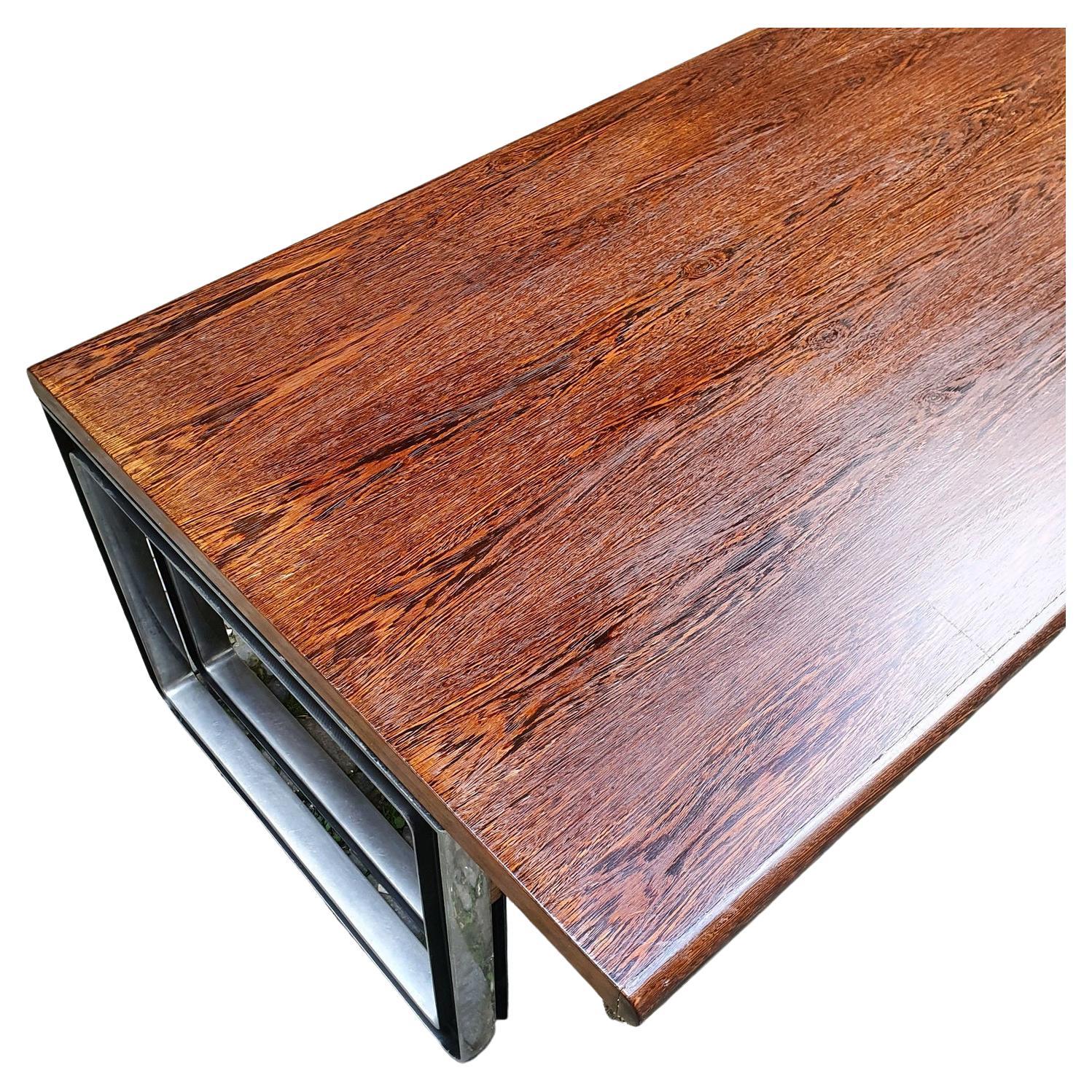 Mid-Century Modern Large Desk T333 by Eugenio Gerli and Osvaldo Borsani for Tecno Italy For Sale