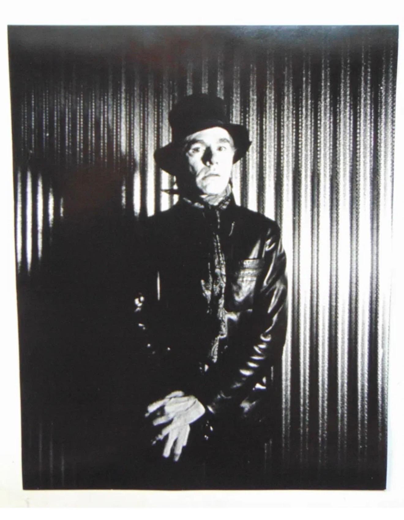Gianfranco Gorgoni Fotografía de época Andy Warhol en la fábrica de cuero Impresión fotográfica en venta 8
