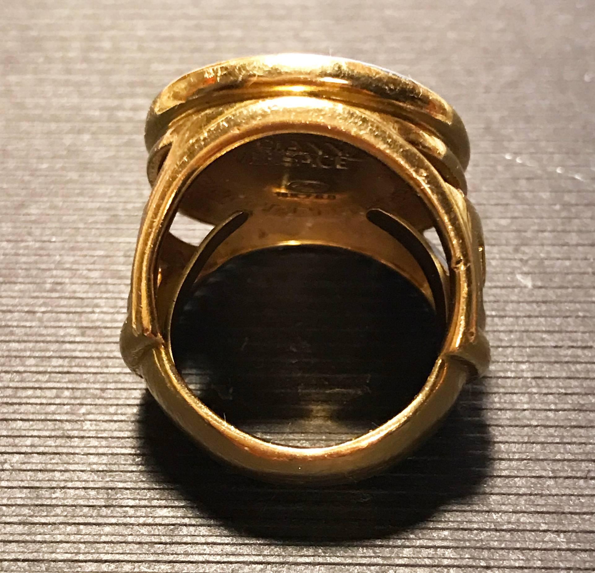 Women's or Men's Giani Versace Medusa Gold ring. 1980's For Sale