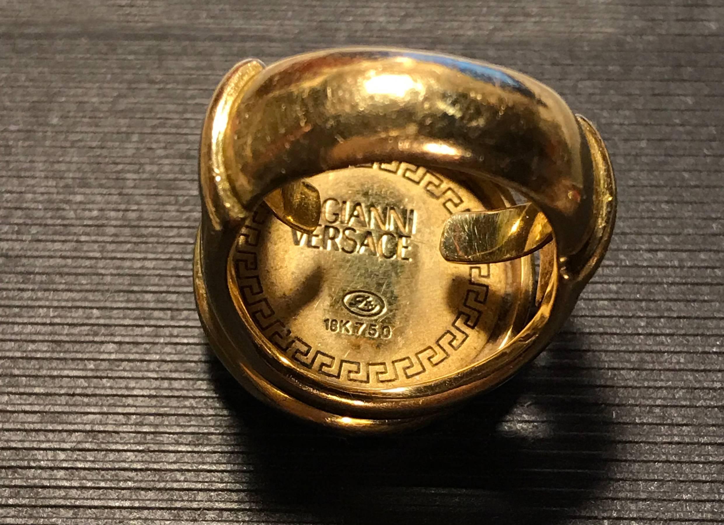 Giani Versace Medusa Gold ring. 1980's For Sale 1