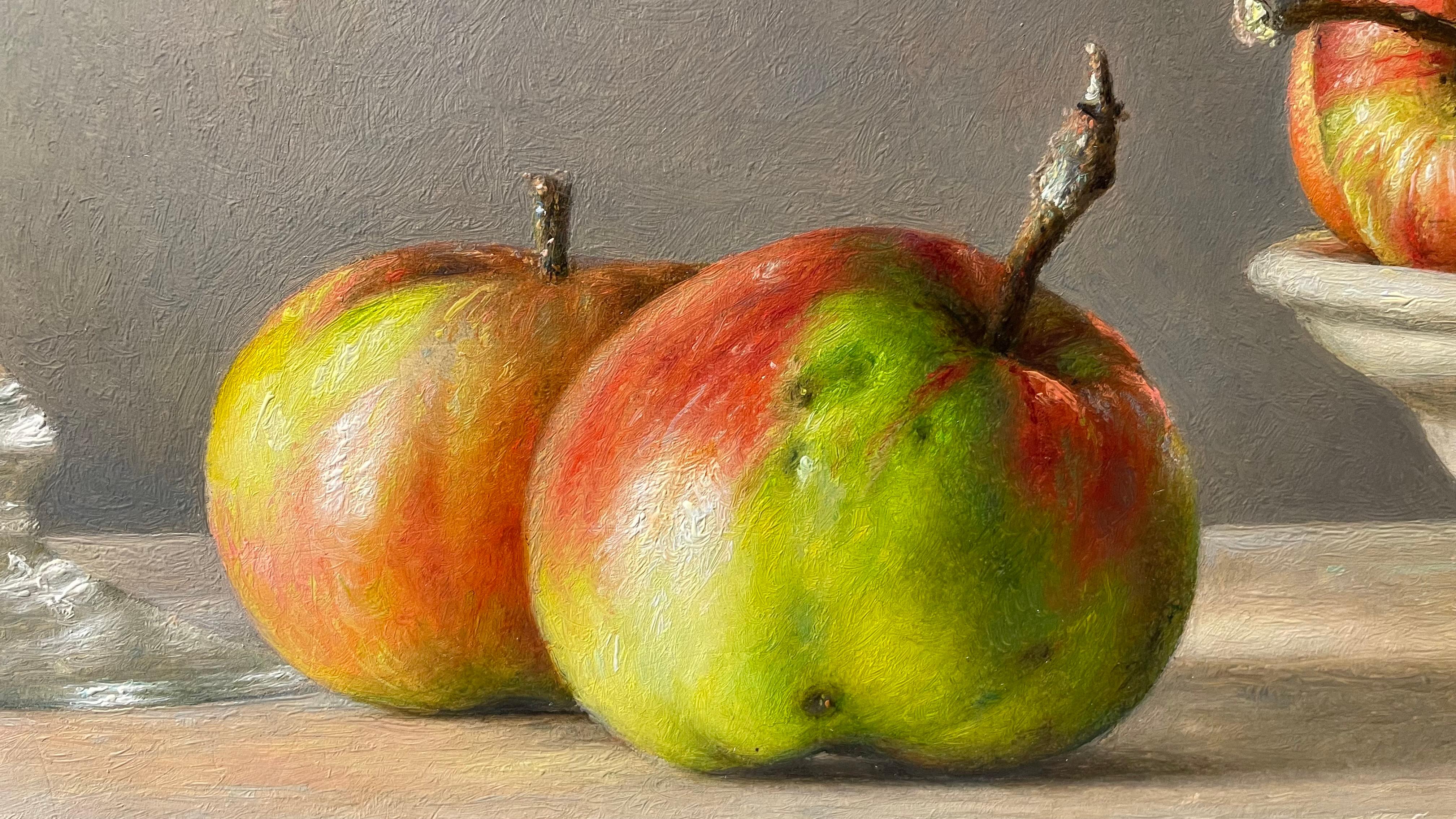 Bodegón contemporáneo, manzanas rojas y vaso de agua. Exquisito óleo sobre tabla - Painting Realista de Gianluca Corona