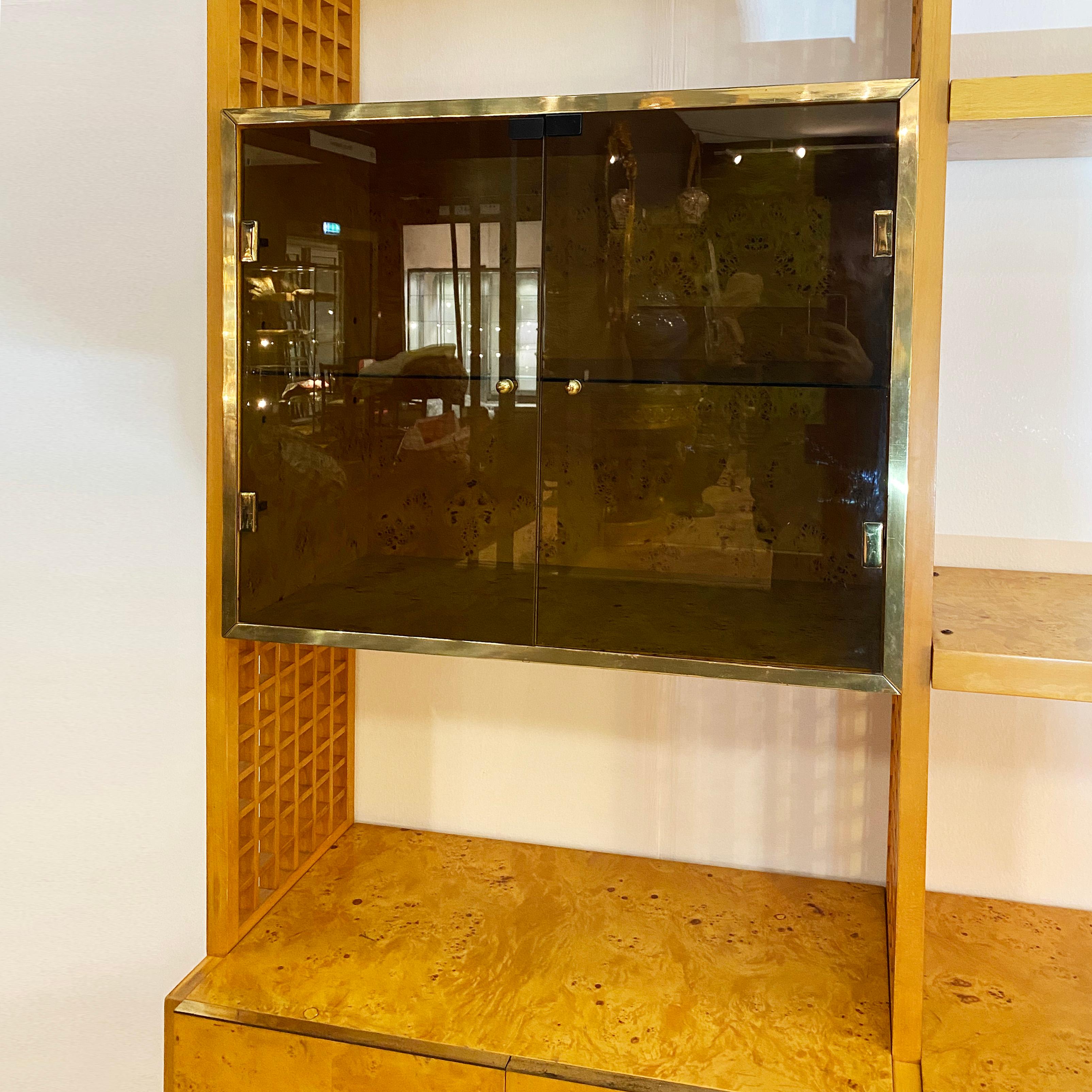 Gianluigi Gorgoni 1970s Brass Burl Wood Glass Display Cabinet Bookshelf Rizzo  For Sale 8