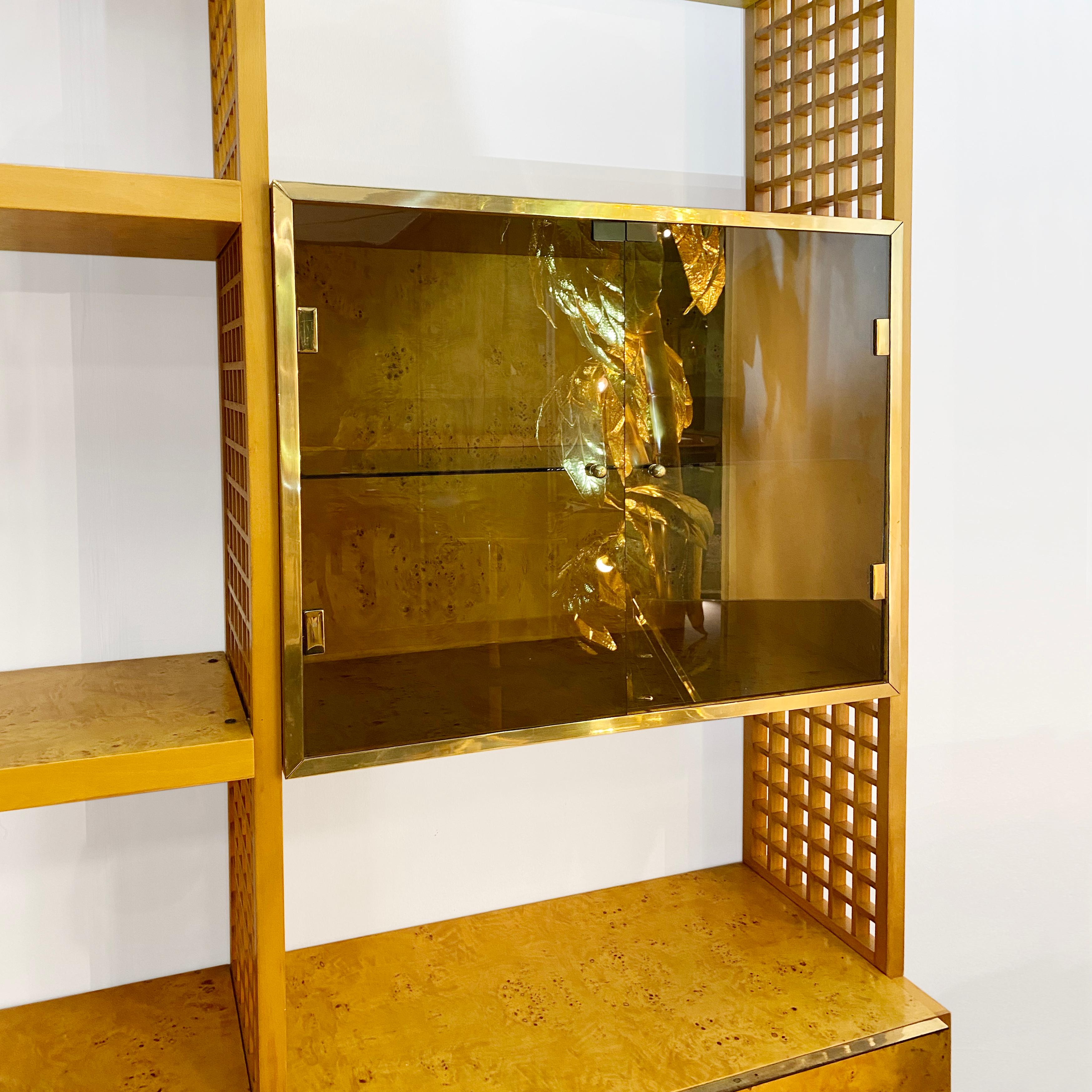 Gianluigi Gorgoni 1970s Brass Burl Wood Glass Display Cabinet Bookshelf Rizzo  For Sale 1