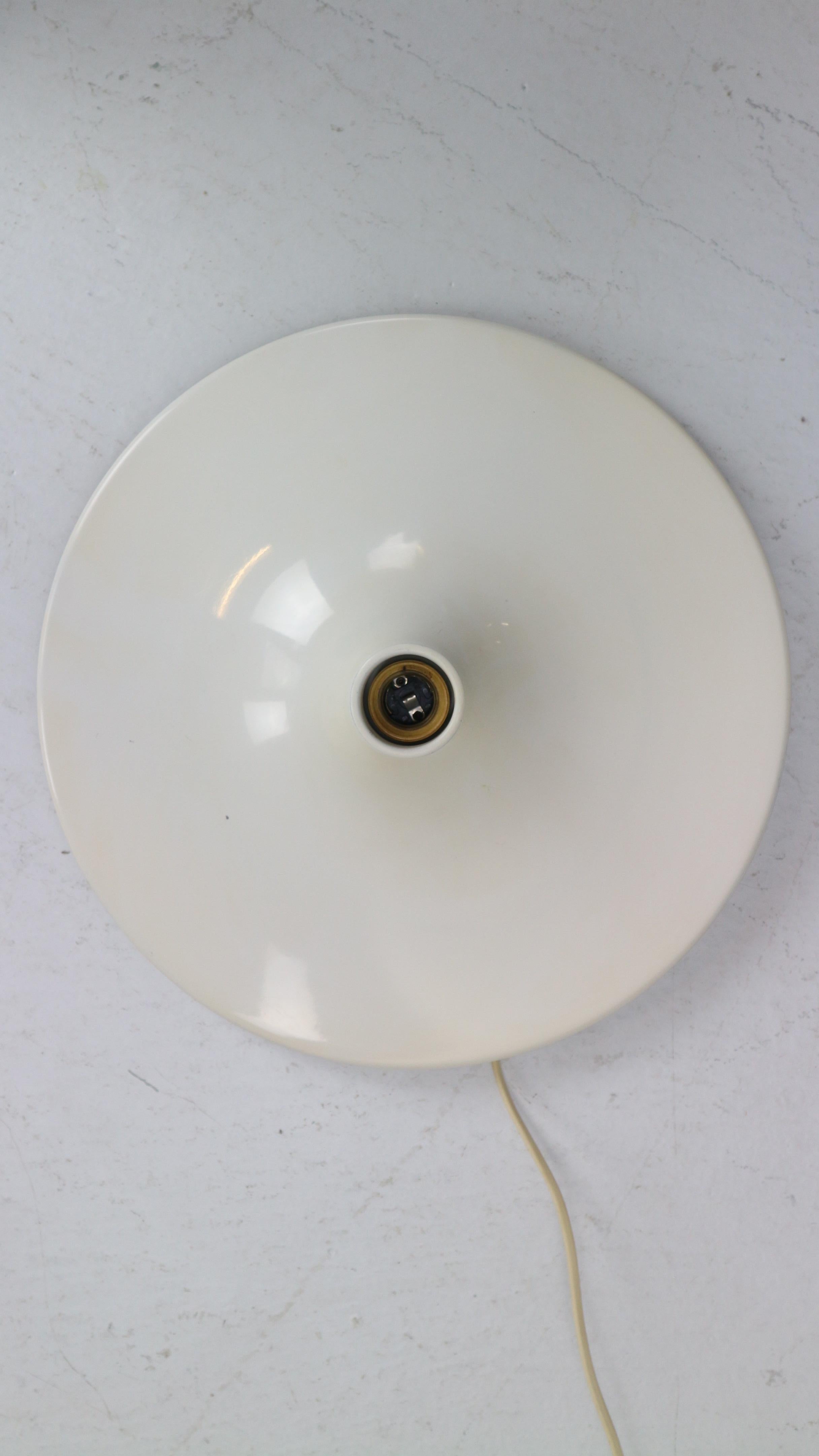 Gianluigi Gorgoni Model Disco Wall or Ceiling White Lamp for Stilnovo, 1970 6