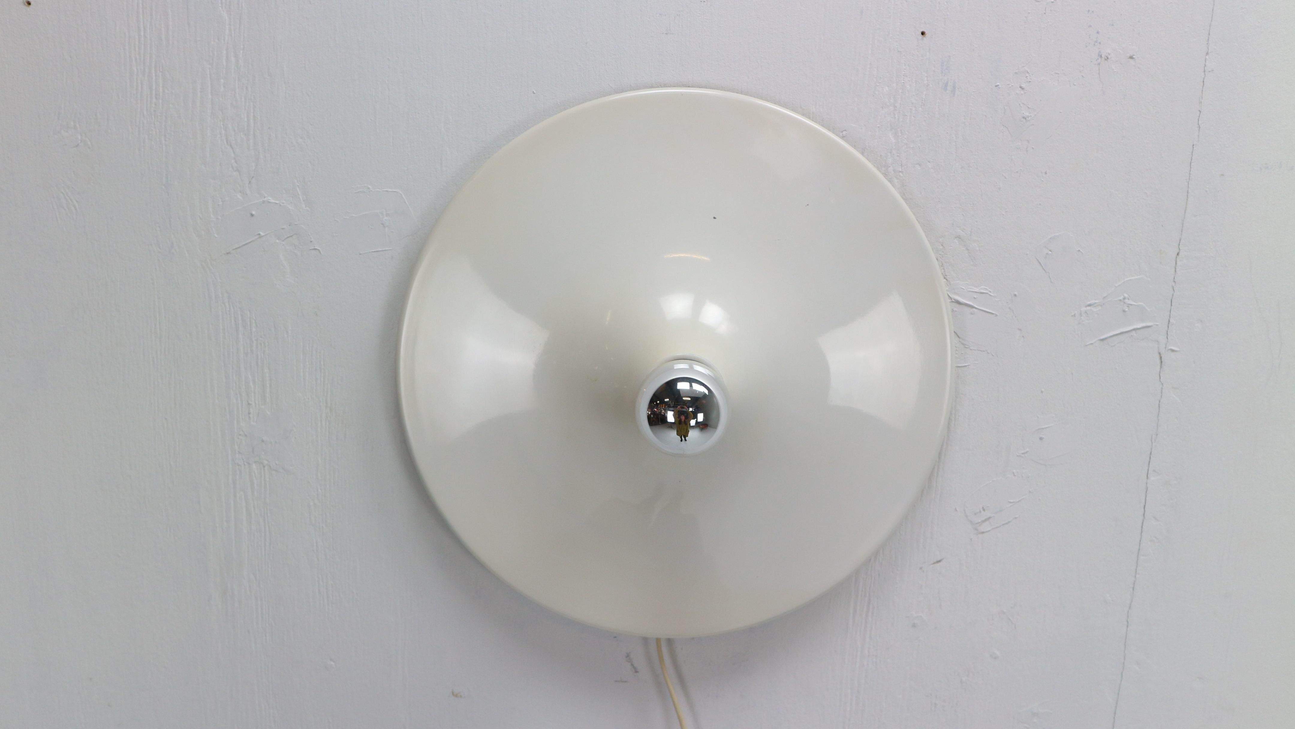 Gianluigi Gorgoni Model Disco Wall or Ceiling White Lamp for Stilnovo, 1970 1