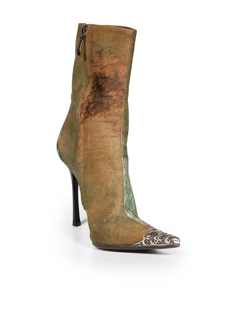 CONDITION is Very good. Hardly any visible wear to boots is evident on this used Gianmarco Lorenzi designer resale item.
 
 
 
 Details
 
 
 Green
 
 Ponyhair
 
 Cuban boots
 
 Point toe
 
 High heeled
 
 Side zip fastening
 
 Metal plated detail
 
