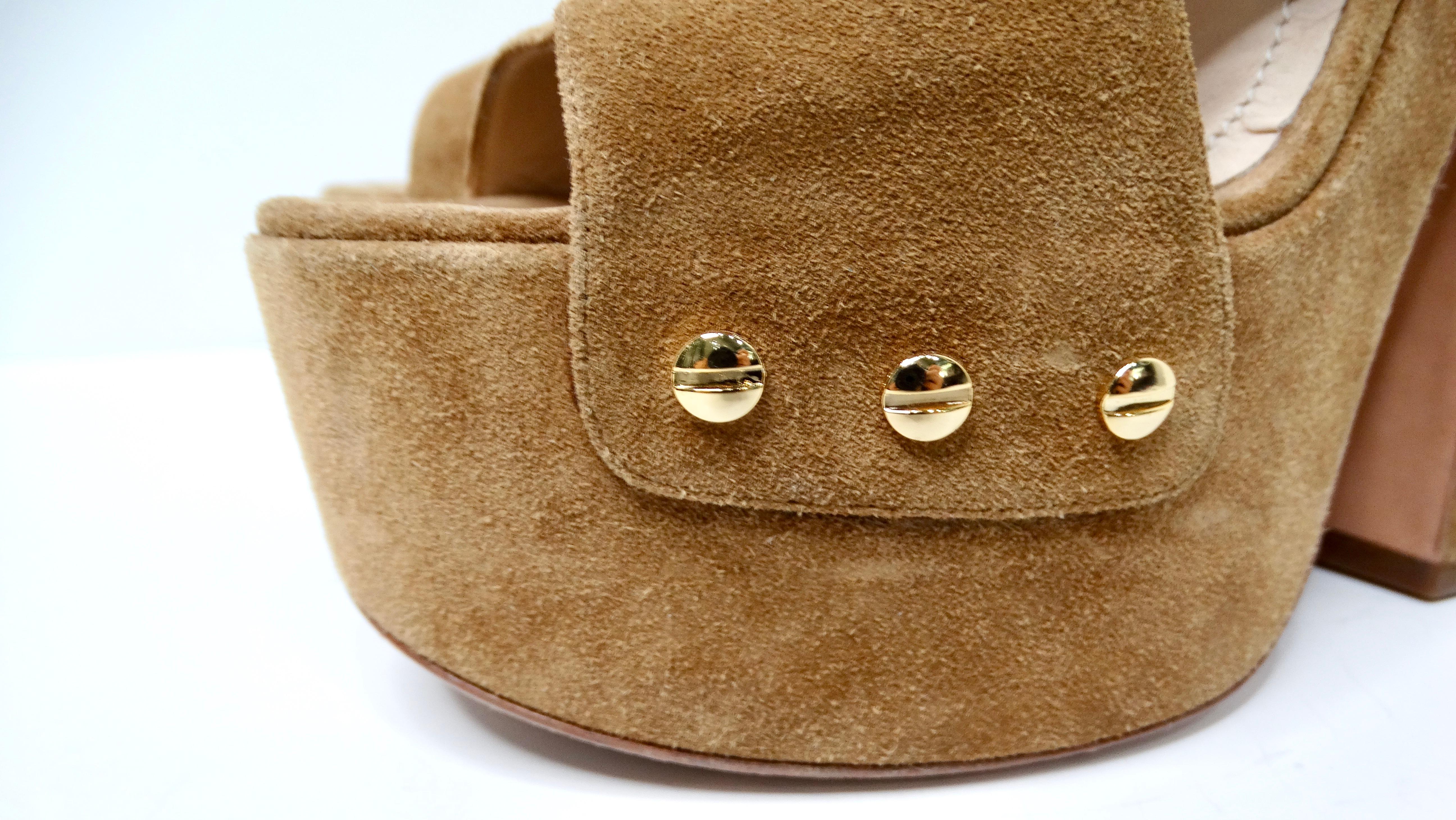 Sandales à plateforme Gianmarco Lorenzi en daim brun clair Bon état - En vente à Scottsdale, AZ