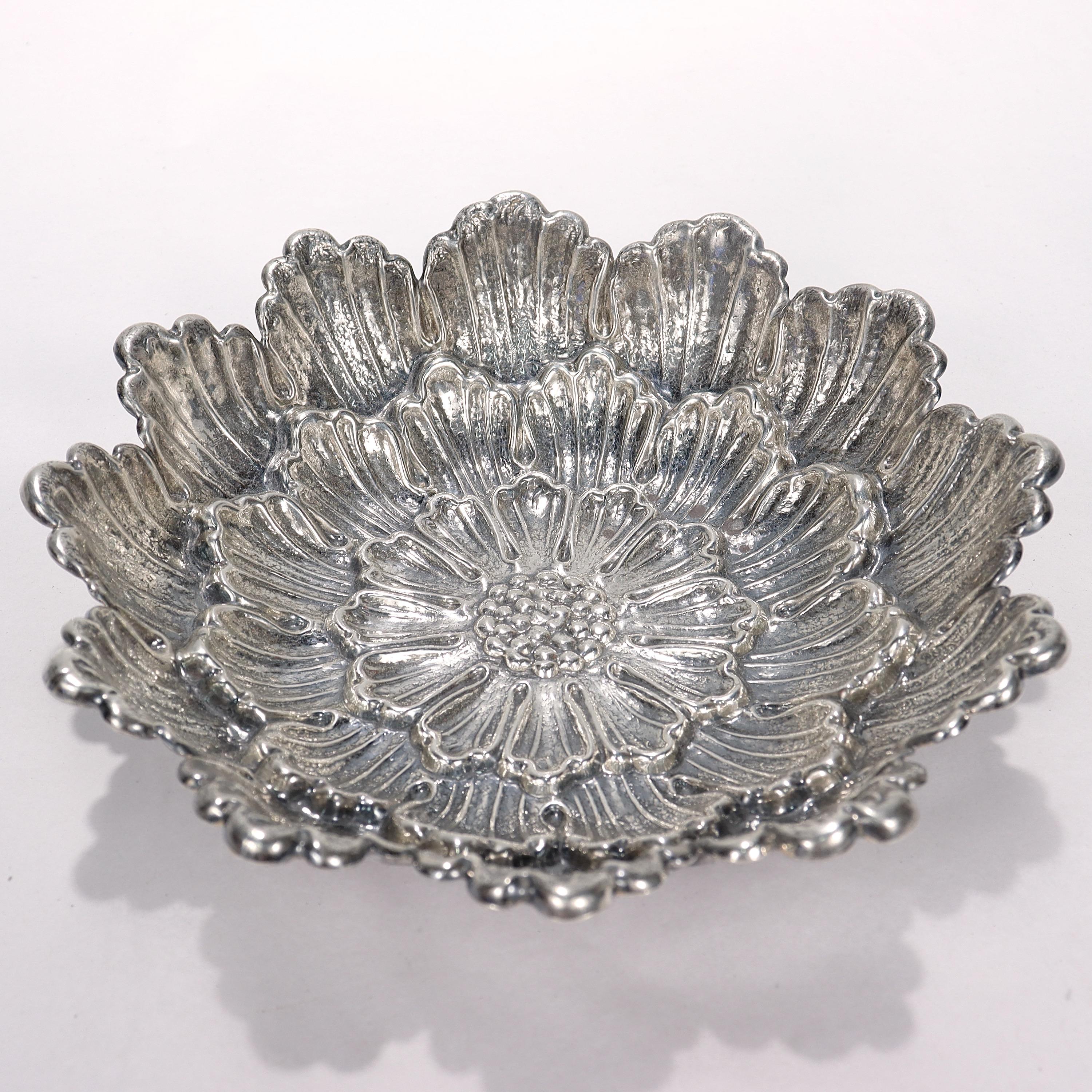 A fine Italian Mid-Century Modernist 'Dahlia' sterling silver bowl.

By Gianmaria Buccellati from the 'Natura' collection.

In the form of a Dahlia flower blossom.

Hallmarked to the base for Gianmaria Buccellati / Italy / 925.

Simply a great