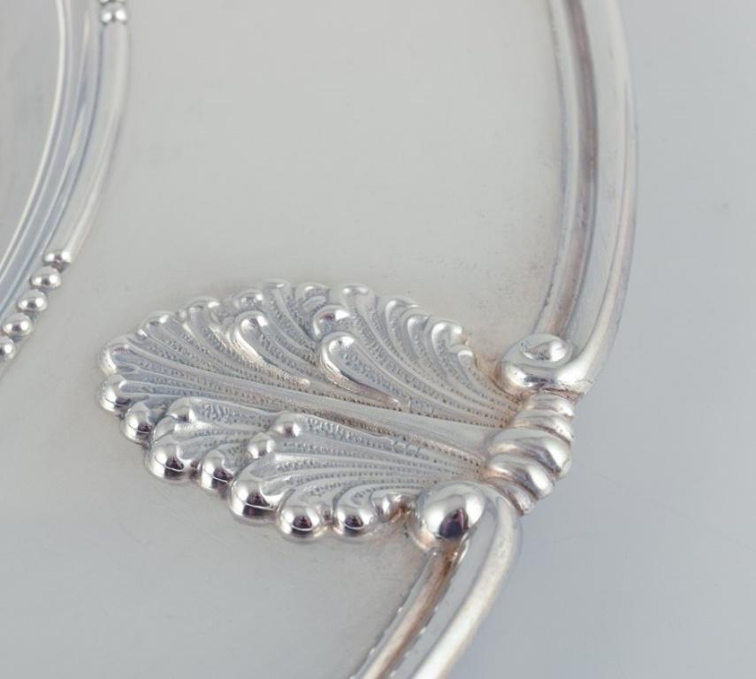 Gianmaria Buccellati, gran e impresionante plato de plata de ley. mediados del siglo XX en venta
