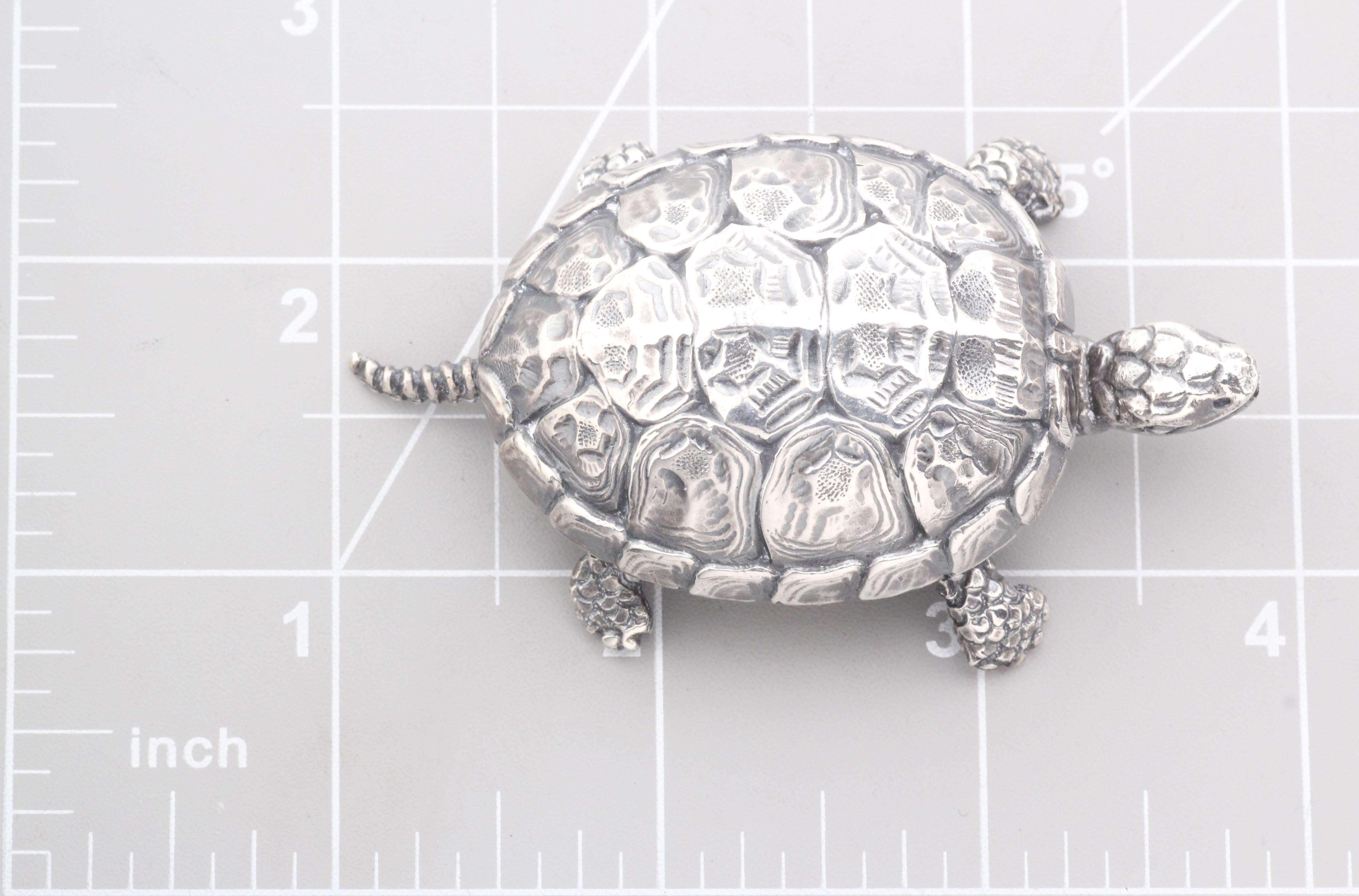 Discover the charm and artistry of Italian master craftsmanship with this Gianmaria Buccellati Rare Vintage Sterling Silver Turtle Trinket/Pill Box. Exquisitely handcrafted, this delightful piece showcases Buccellati’s unmistakable attention to