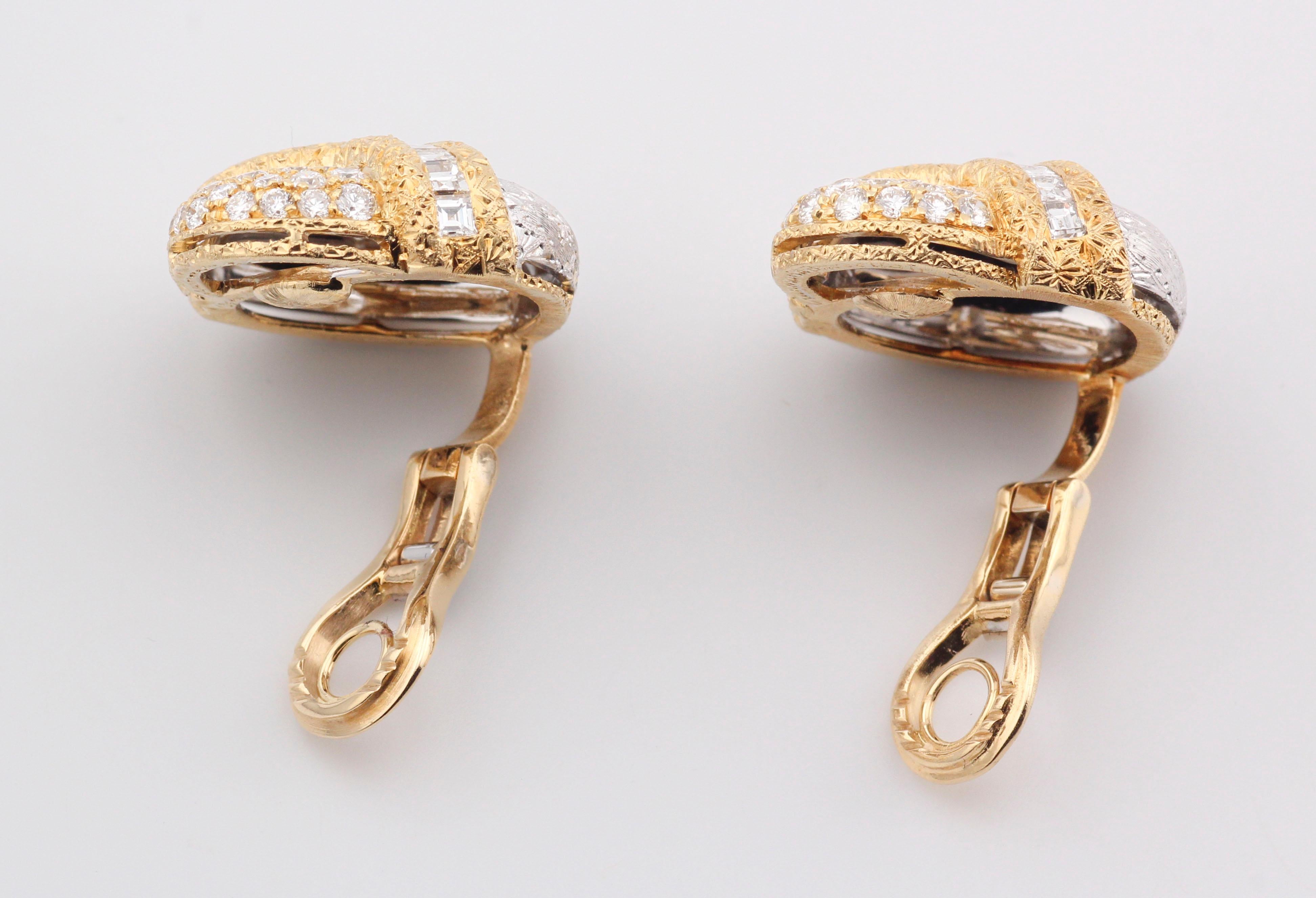 Gianmaria Buccellati Boucles d'oreilles or blanc et jaune 18k diamant carré rond en vente 2