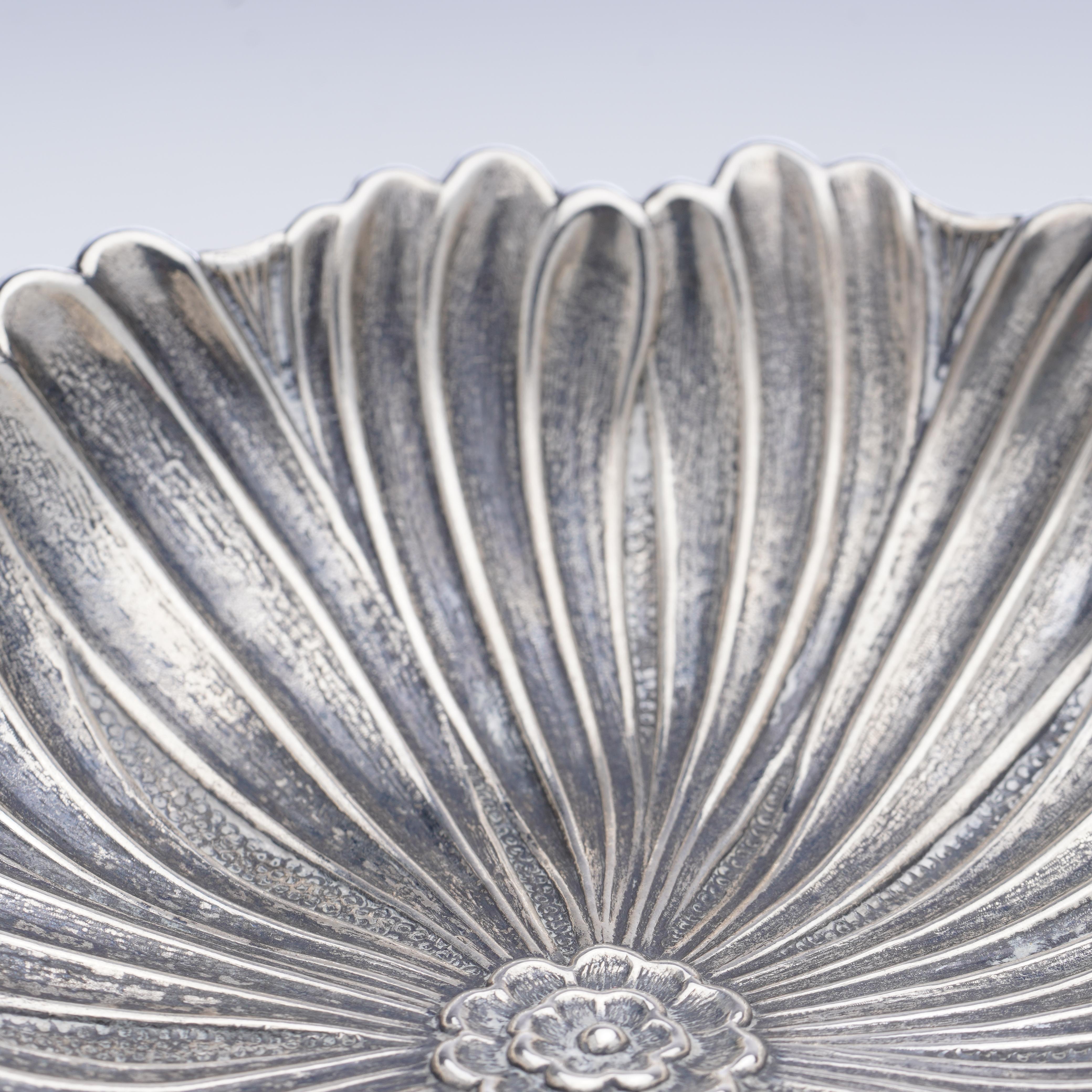 Lotusblumenschale aus Silber von Gianmaria Buccellati (Sterlingsilber) im Angebot