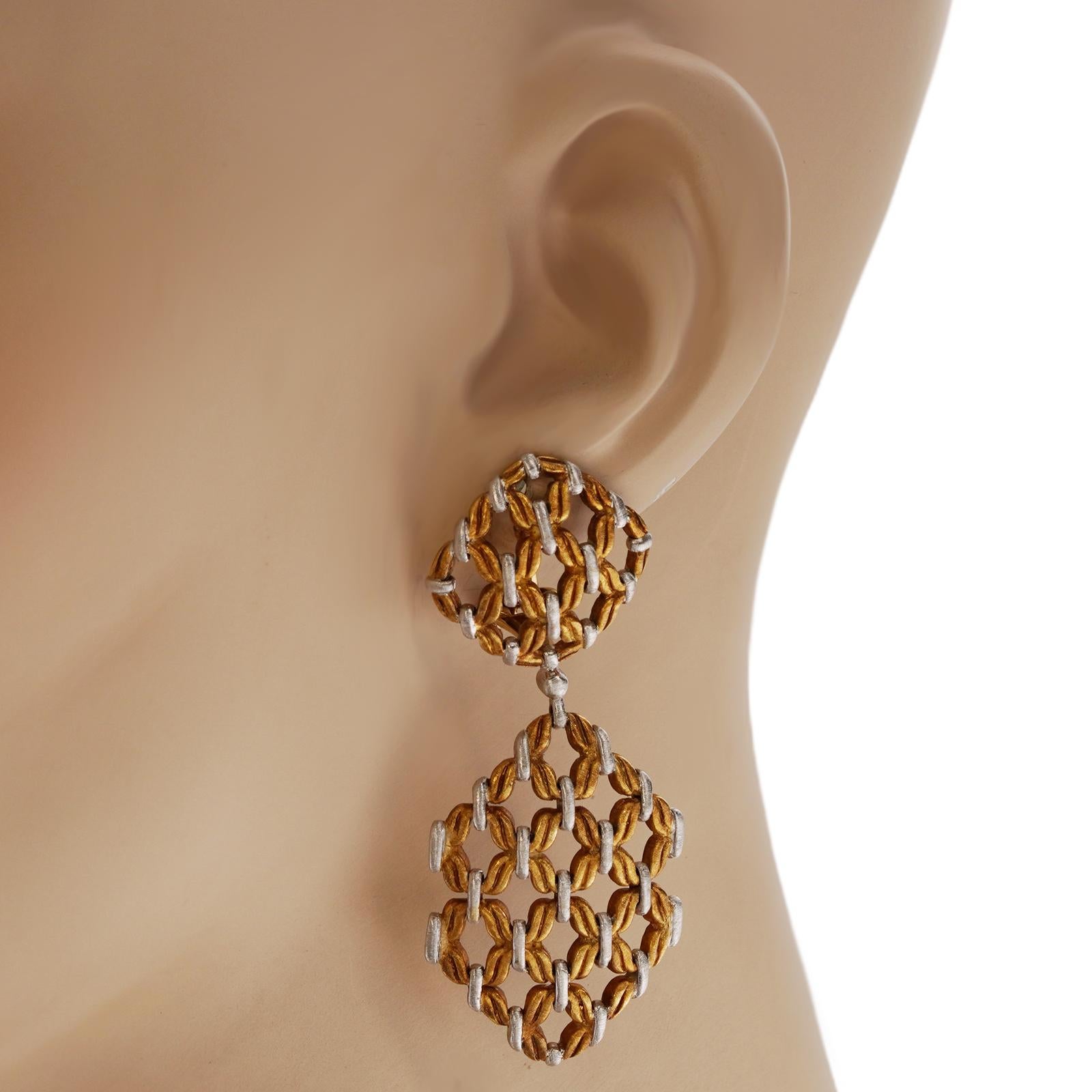 GIANMARIA BUCCELLATI White Yellow Gold Woven Drop Earrings en Excelente estado para la venta en New York, NY