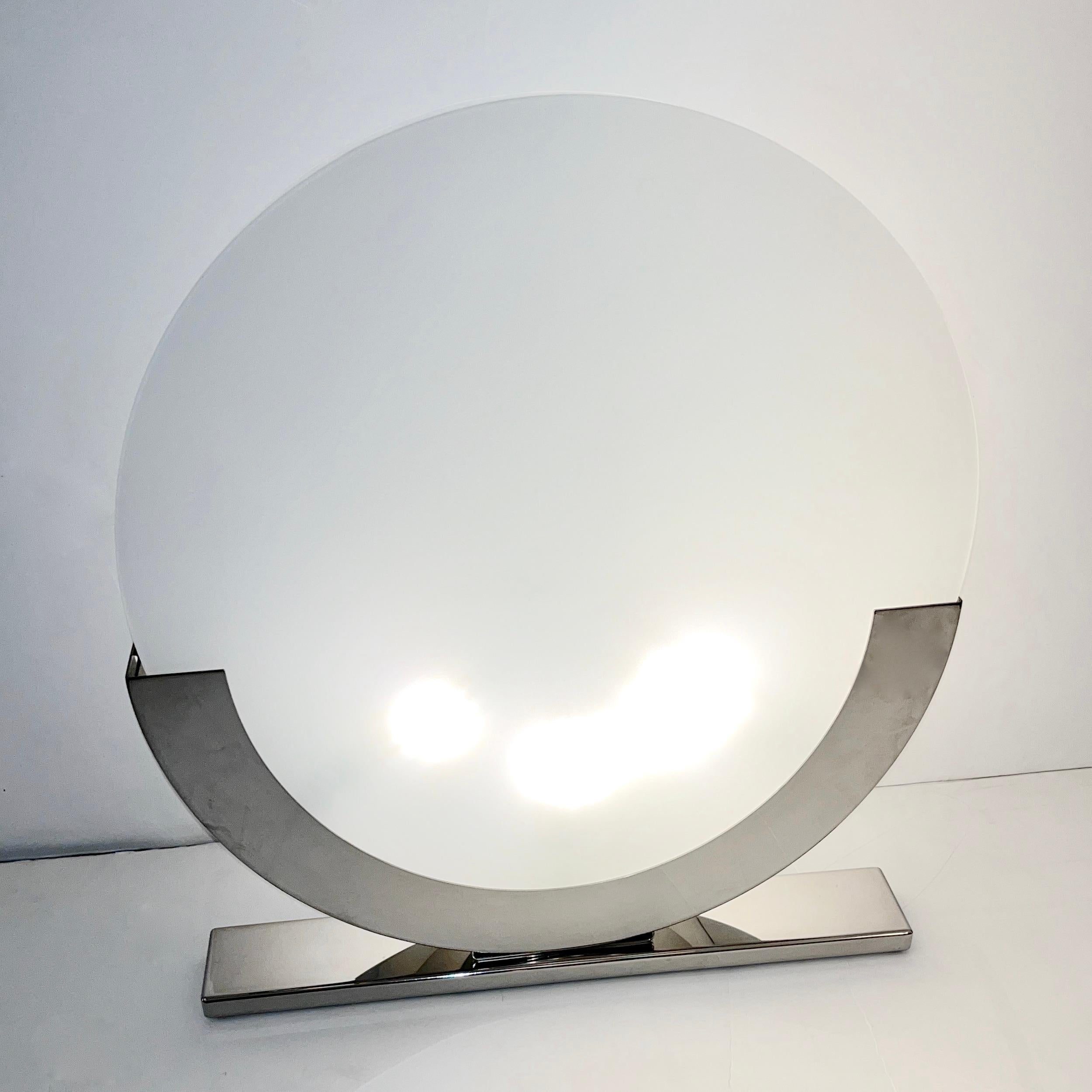 Giannella Ventura Italian Art-Deco Design White Chrome Modern Round Table Lamp 4
